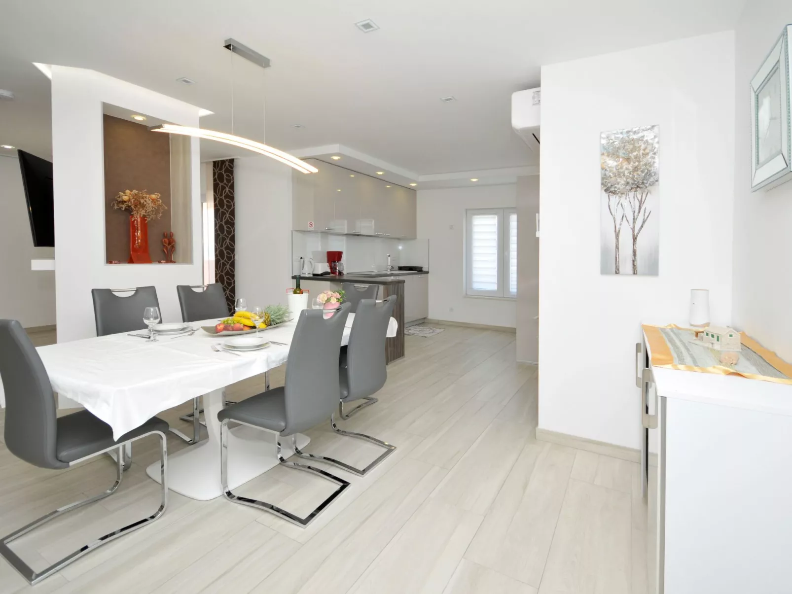 Villa Rimac in Kastel Stafilic mit Garten, Grill-Drinnen