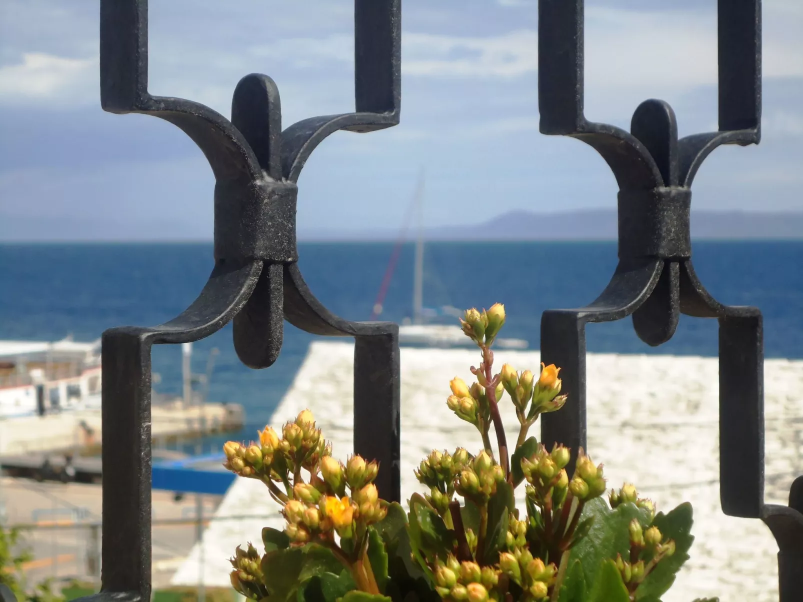 Exklusive Wohnung in Bol mit privatem Parkplatz-Draußen