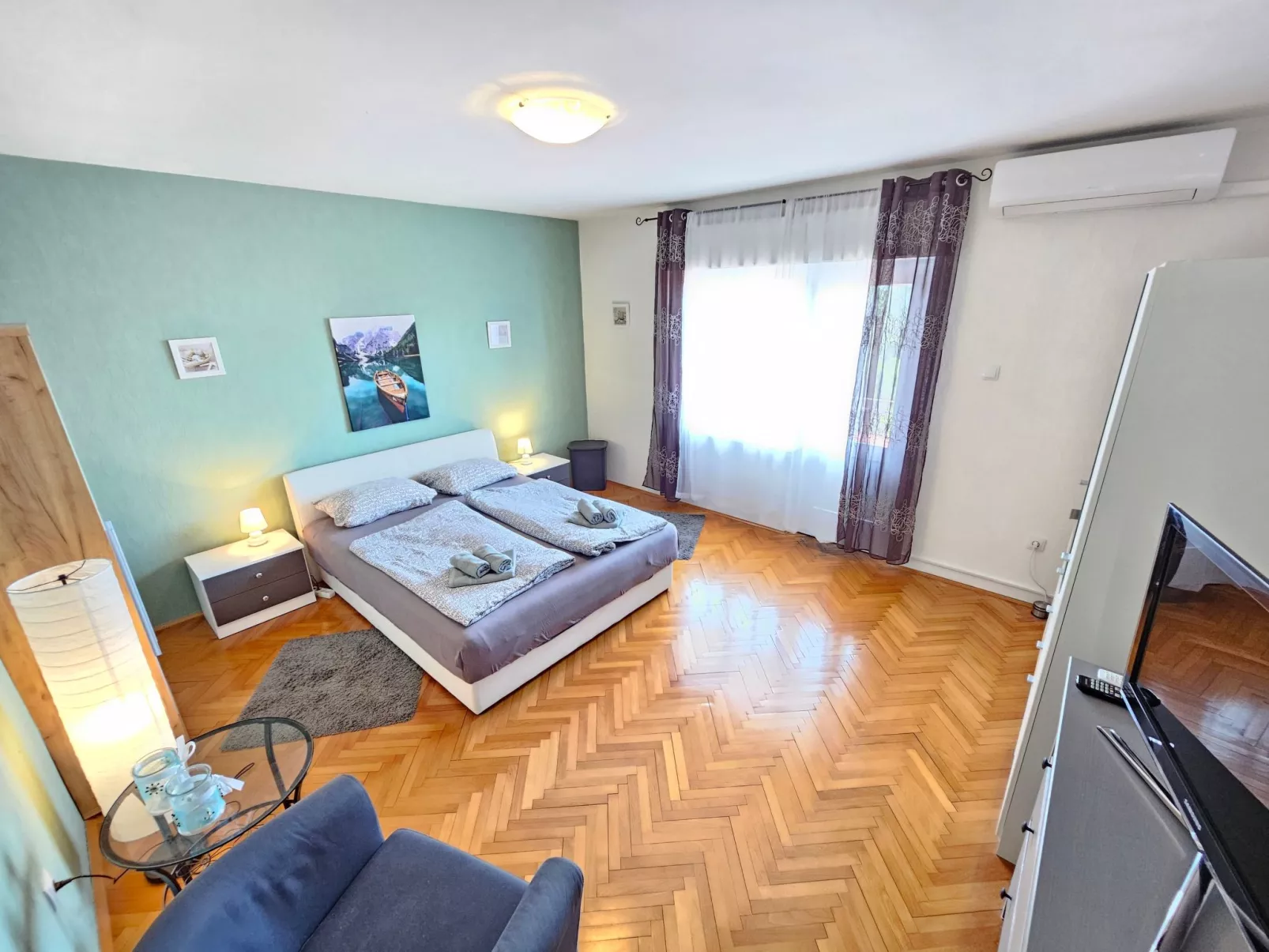 Wohnung für 4 Pers. mit Balkon, tolle Lage-Drinnen