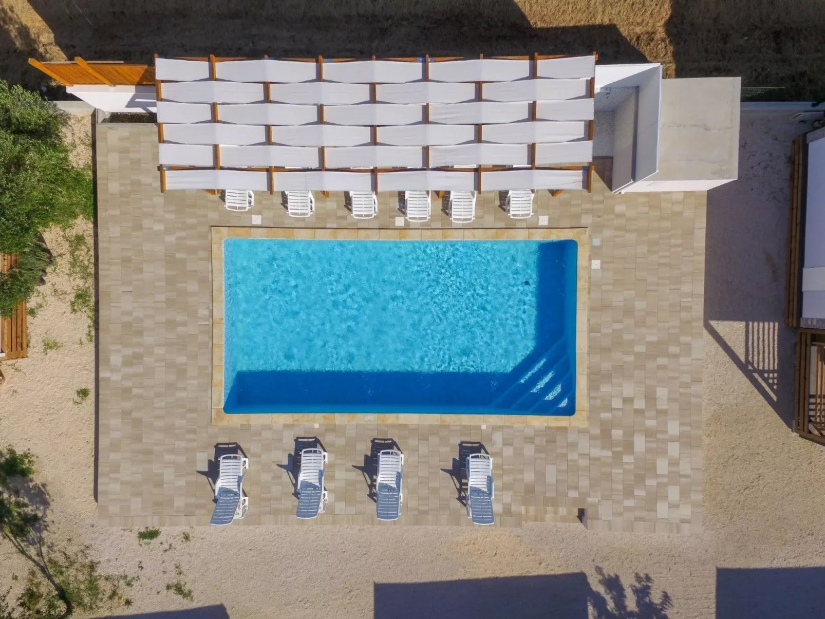 Wohnung mit Blick auf das Wasser-Draußen