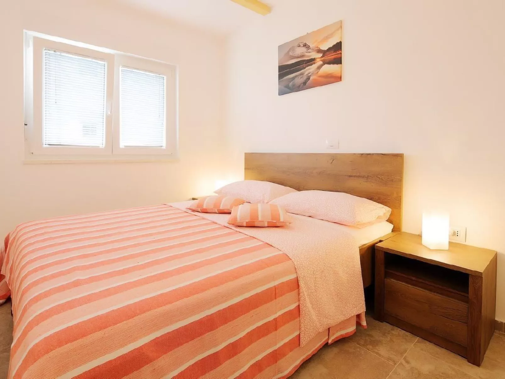 Wohnung in Šilo mit privatem Parkplatz-Drinnen