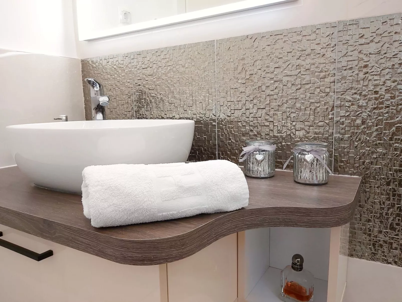 Beheiztes Schwimmbad, Familienappartement mit Meerblick-Dedans