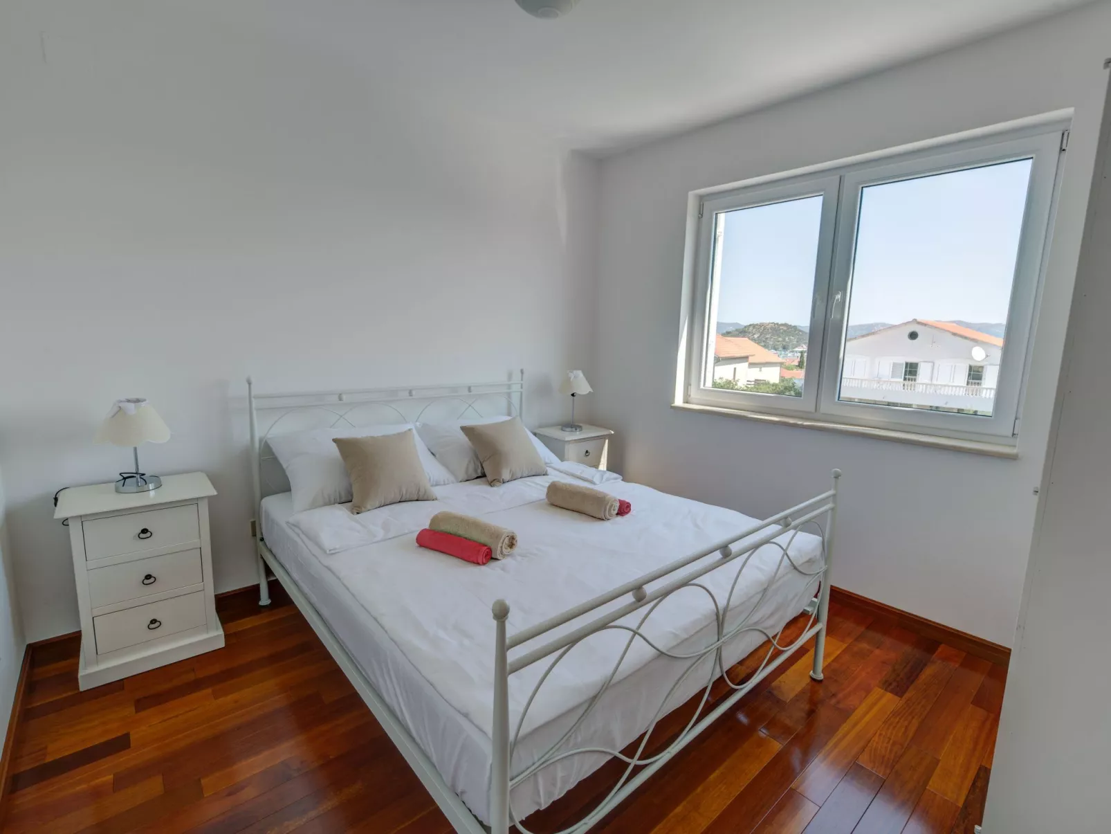 Wohnung für 4 Personen mit Pool-Drinnen