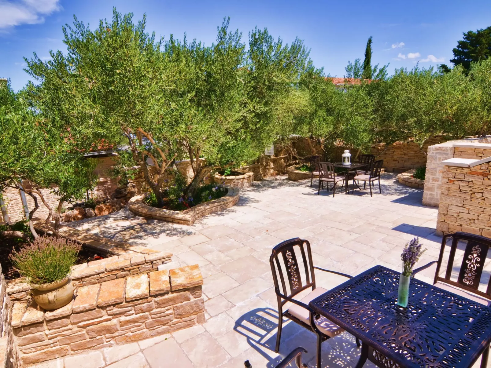 Wohnung für 4 Personen mit Pool-Draußen