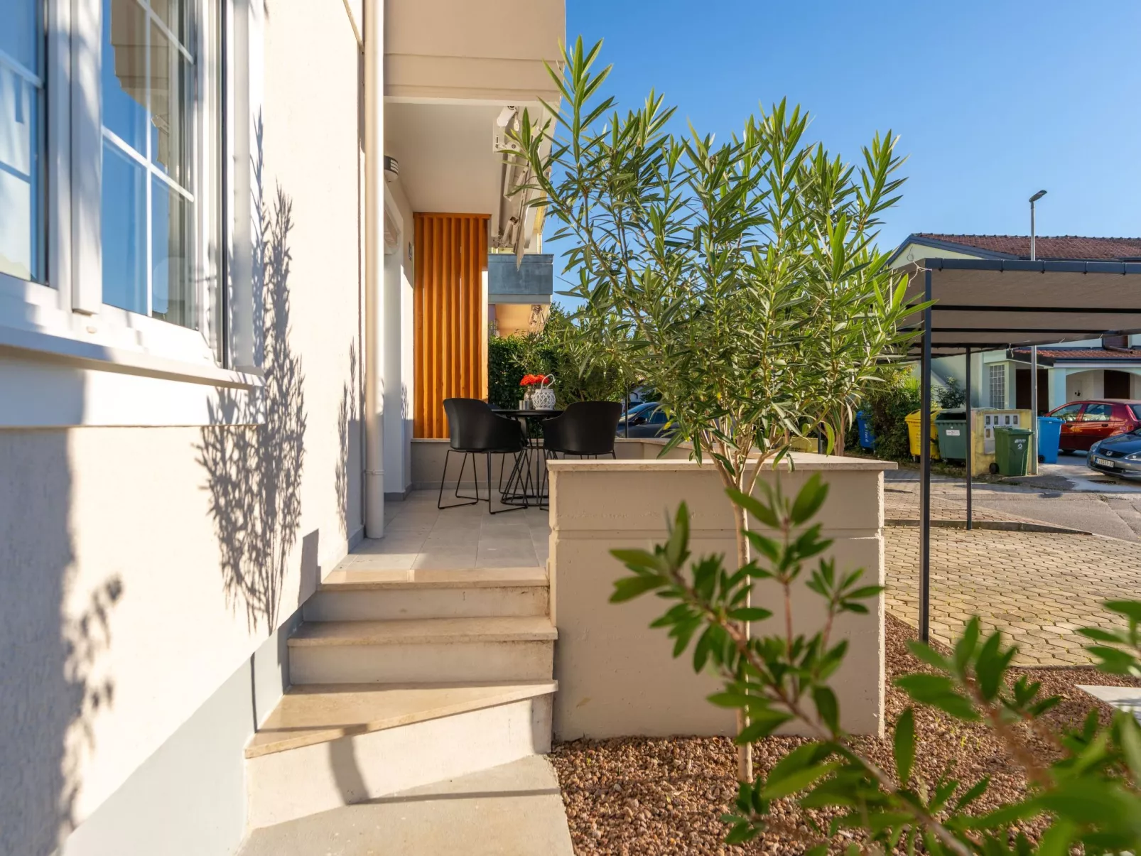 Sara Premium-Draußen