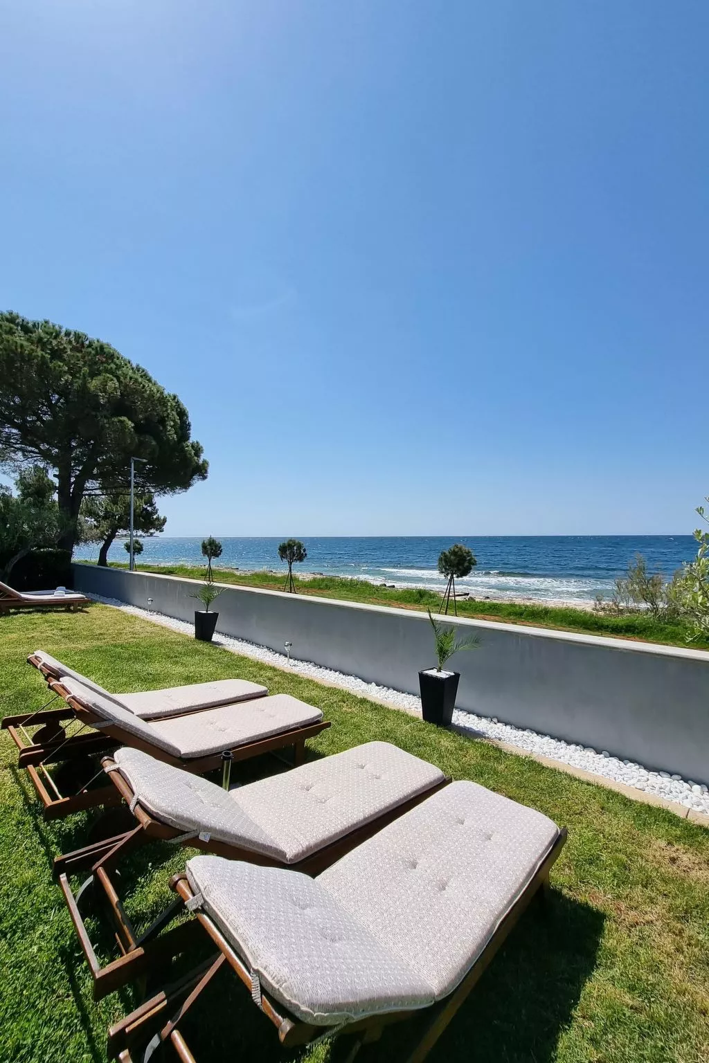 Villa direkt am Meer und Strand mit herrlichem Blick-Image-tags.info