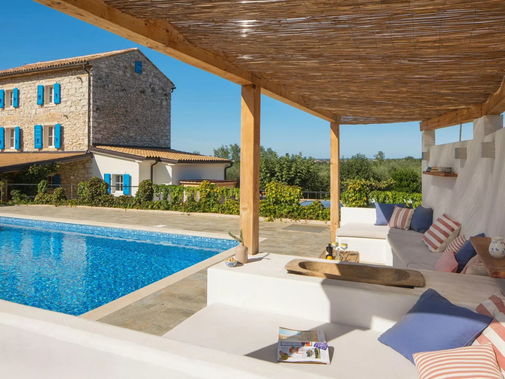 Villa Flavia Traditionelles Steinhaus mit Pool