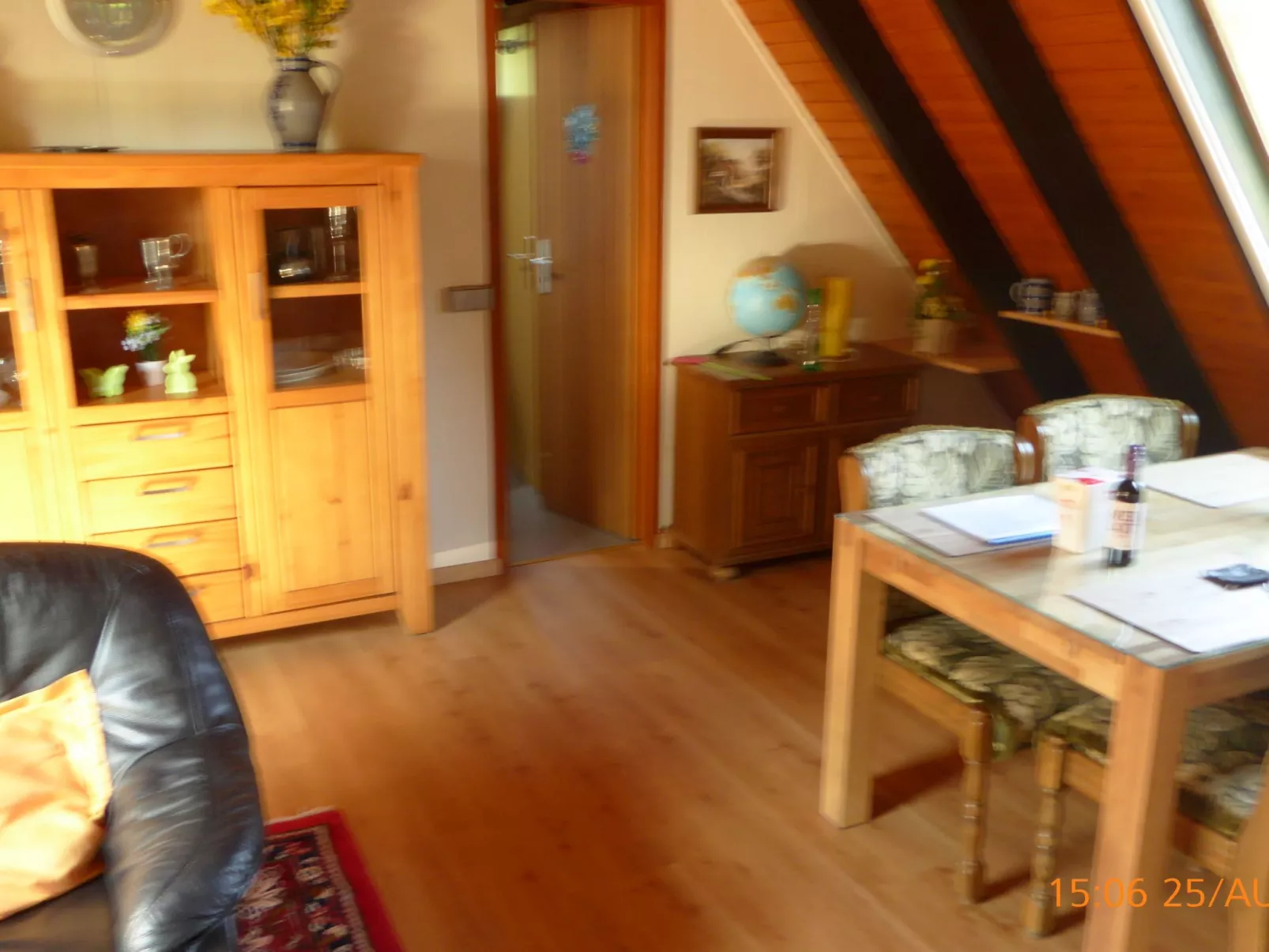 Eifelwaldhäuschen-Drinnen