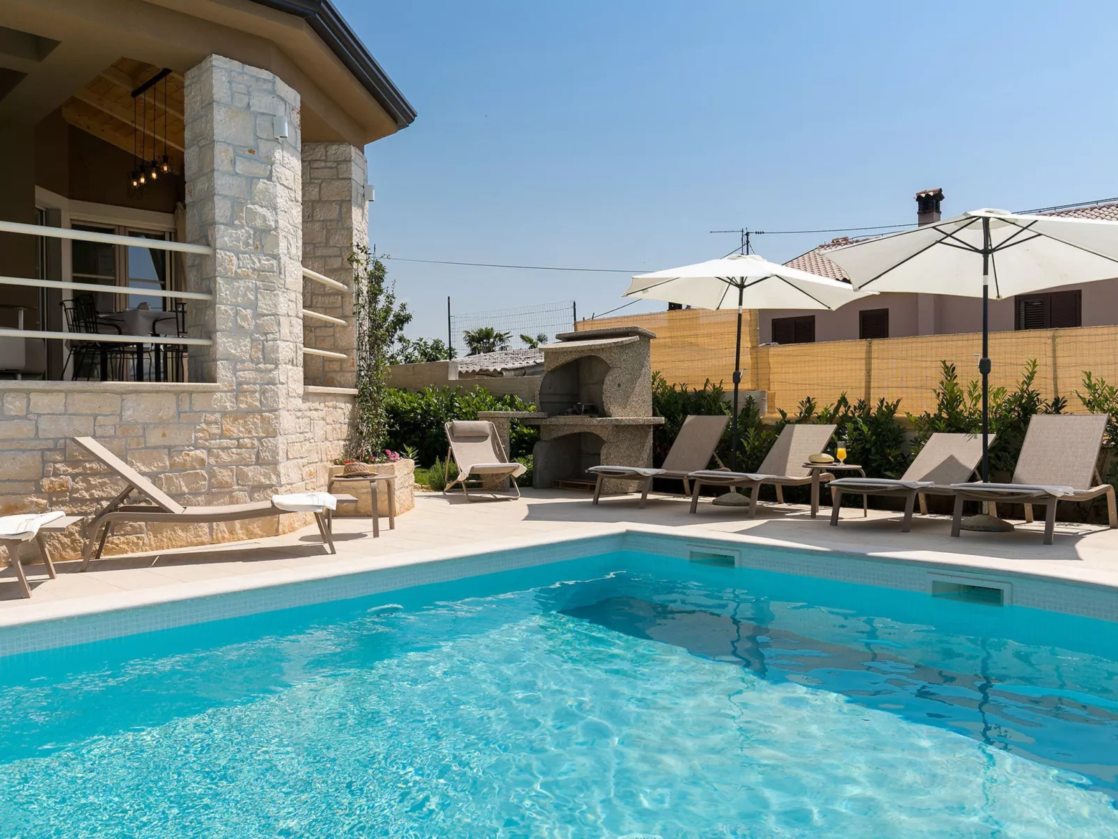 Villa Mikela-Outside