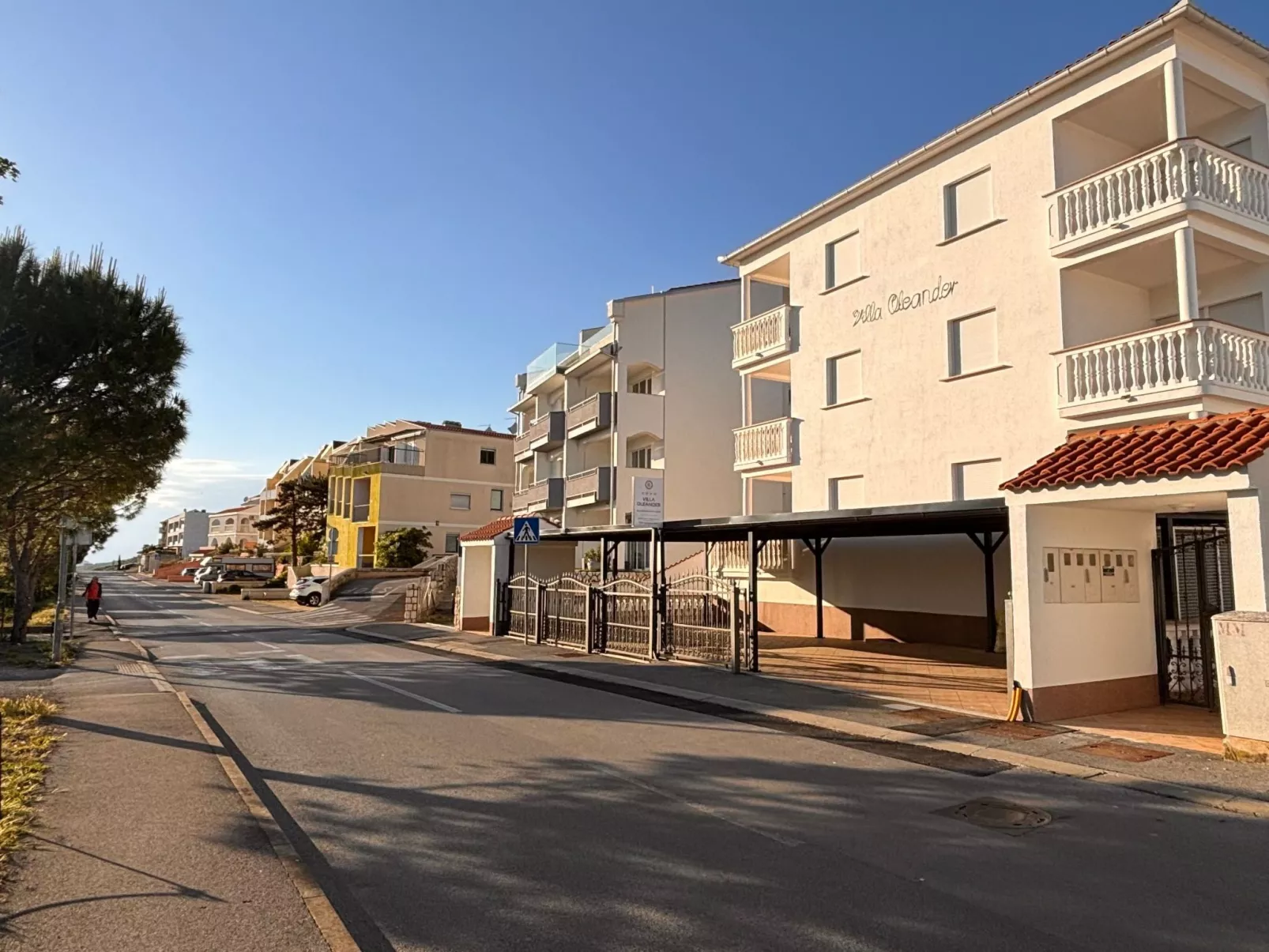 Wohnung mit Balkon und Meerblick-Outside