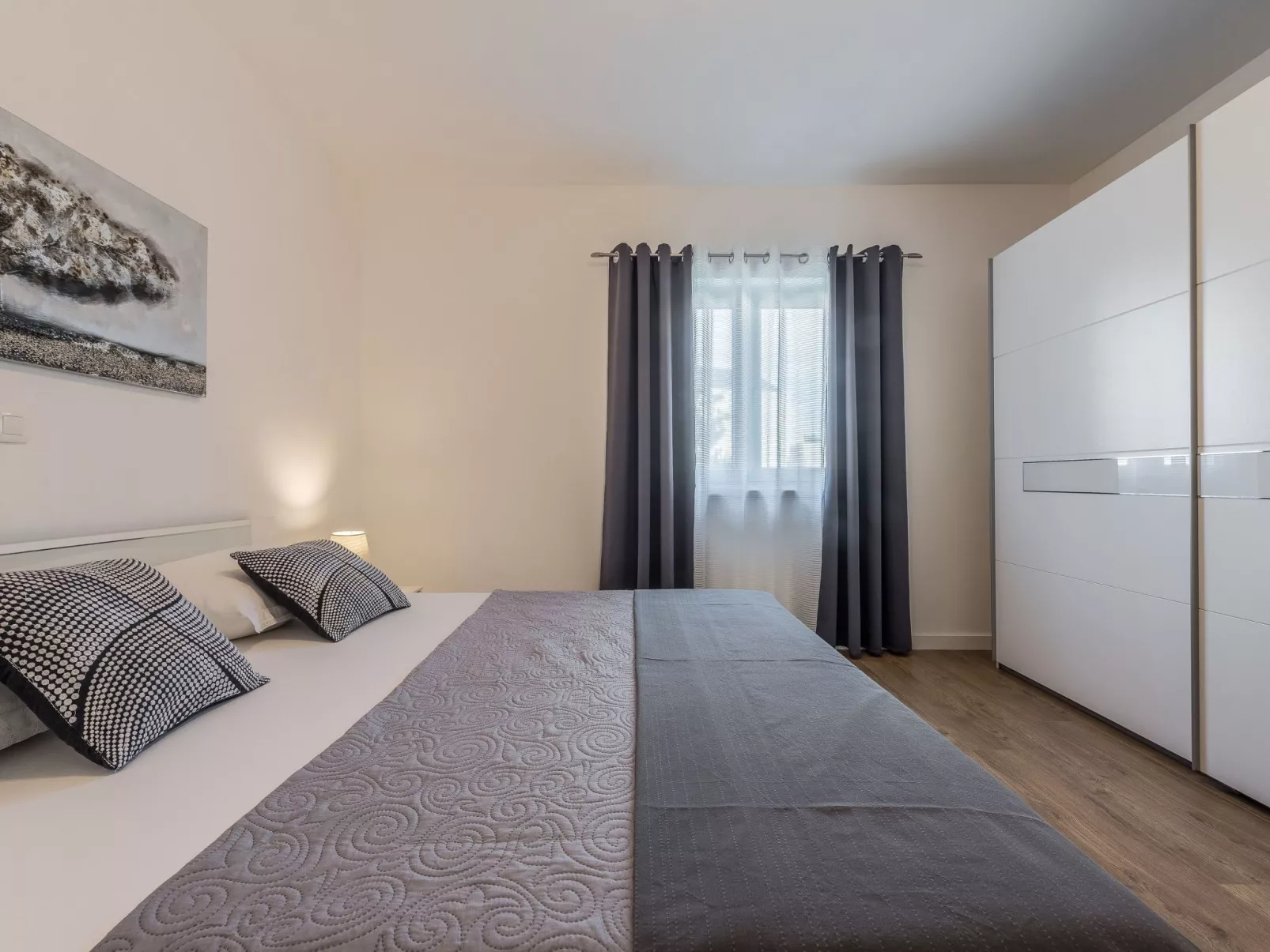 "Bajlo" direkt am Strand-Drinnen