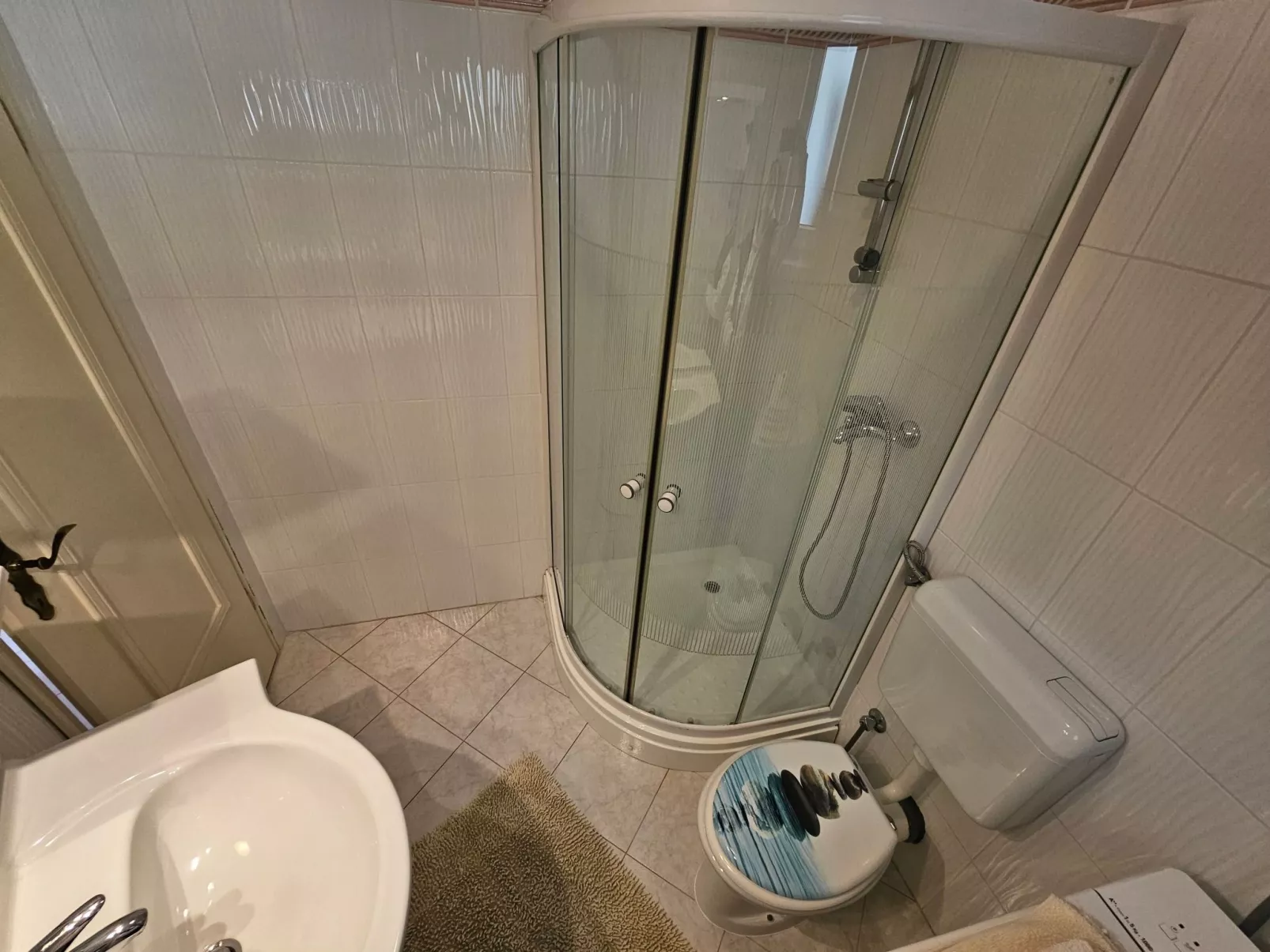 Wohnung für 3 Personen mit Terrasse-Drinnen