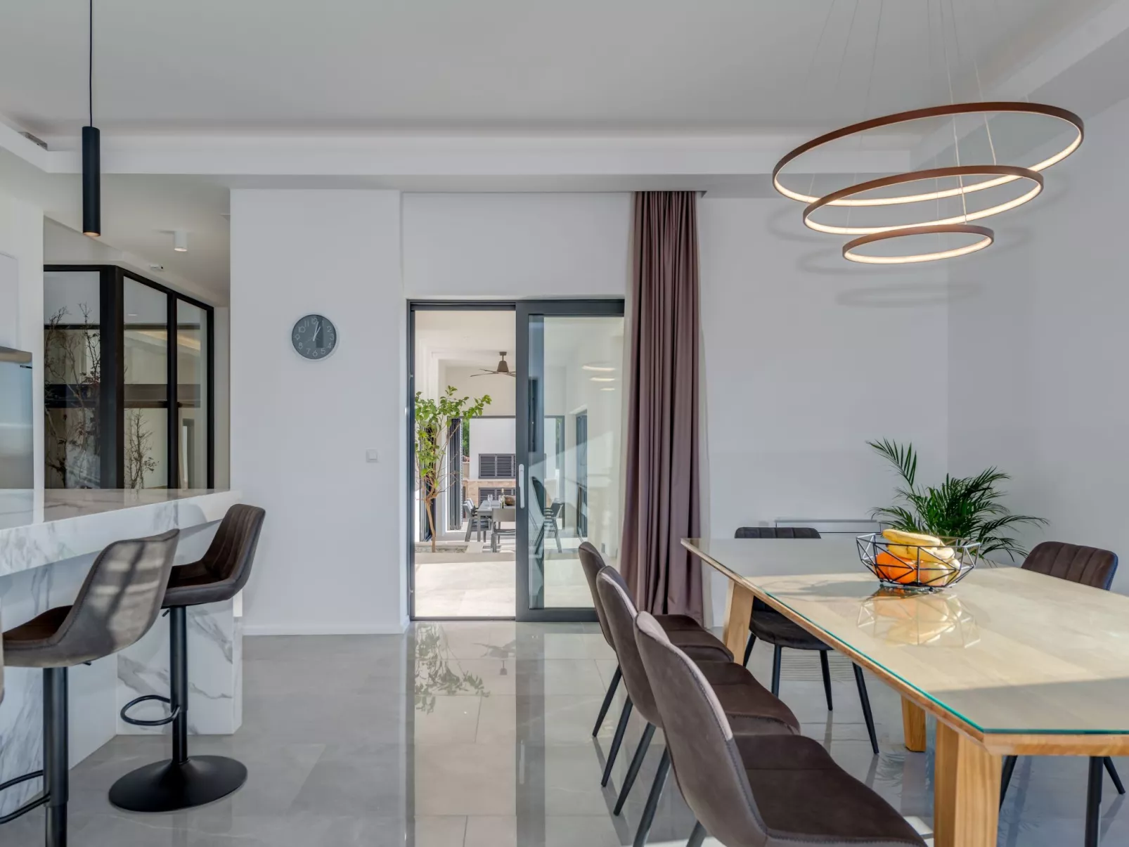 Charmantes Haus in Sevid mit privatem Parkplatz-Inside