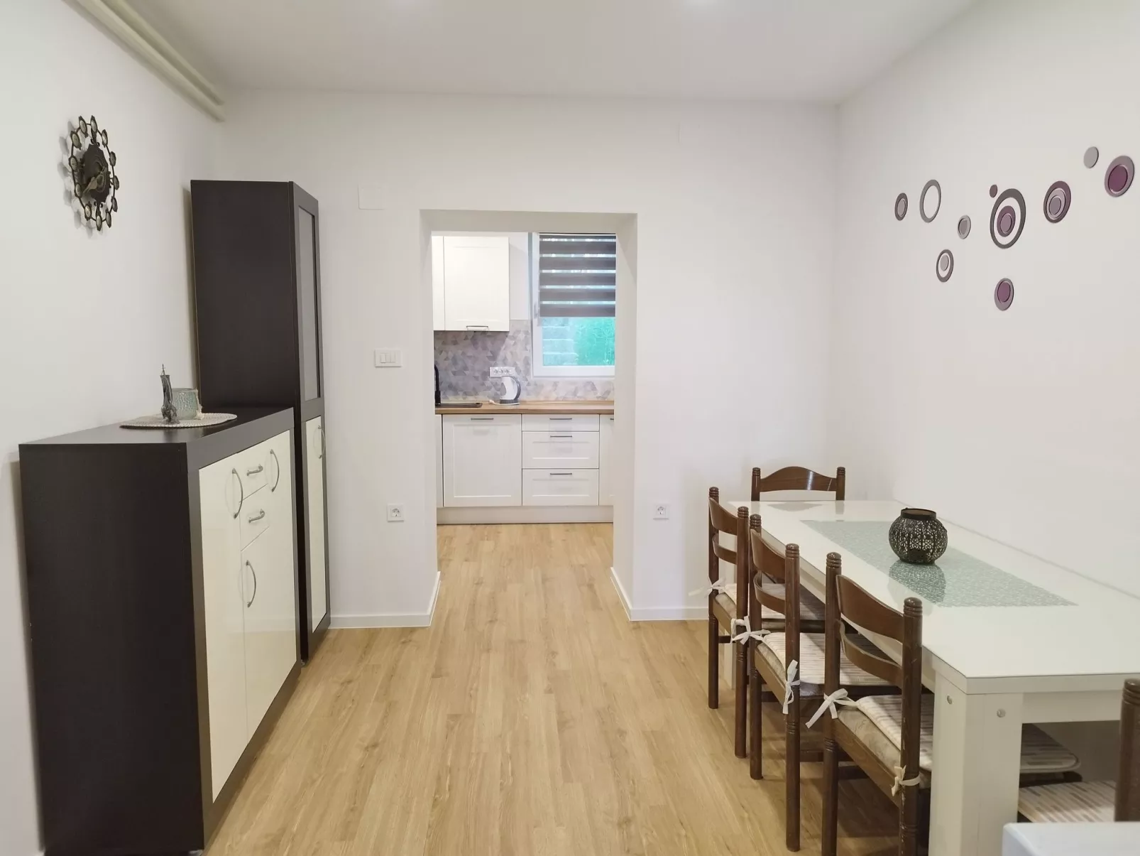 Nettes Appartement in Dramalj mit Möbliertem Balkon - Drinnen