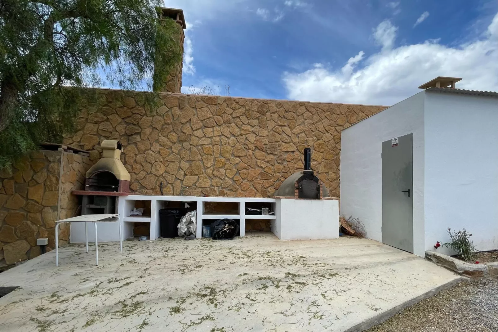 La Suerte Crisantemo-Facilities