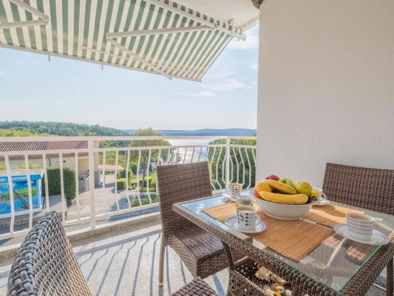 Appartement in Jadranovo-Draußen