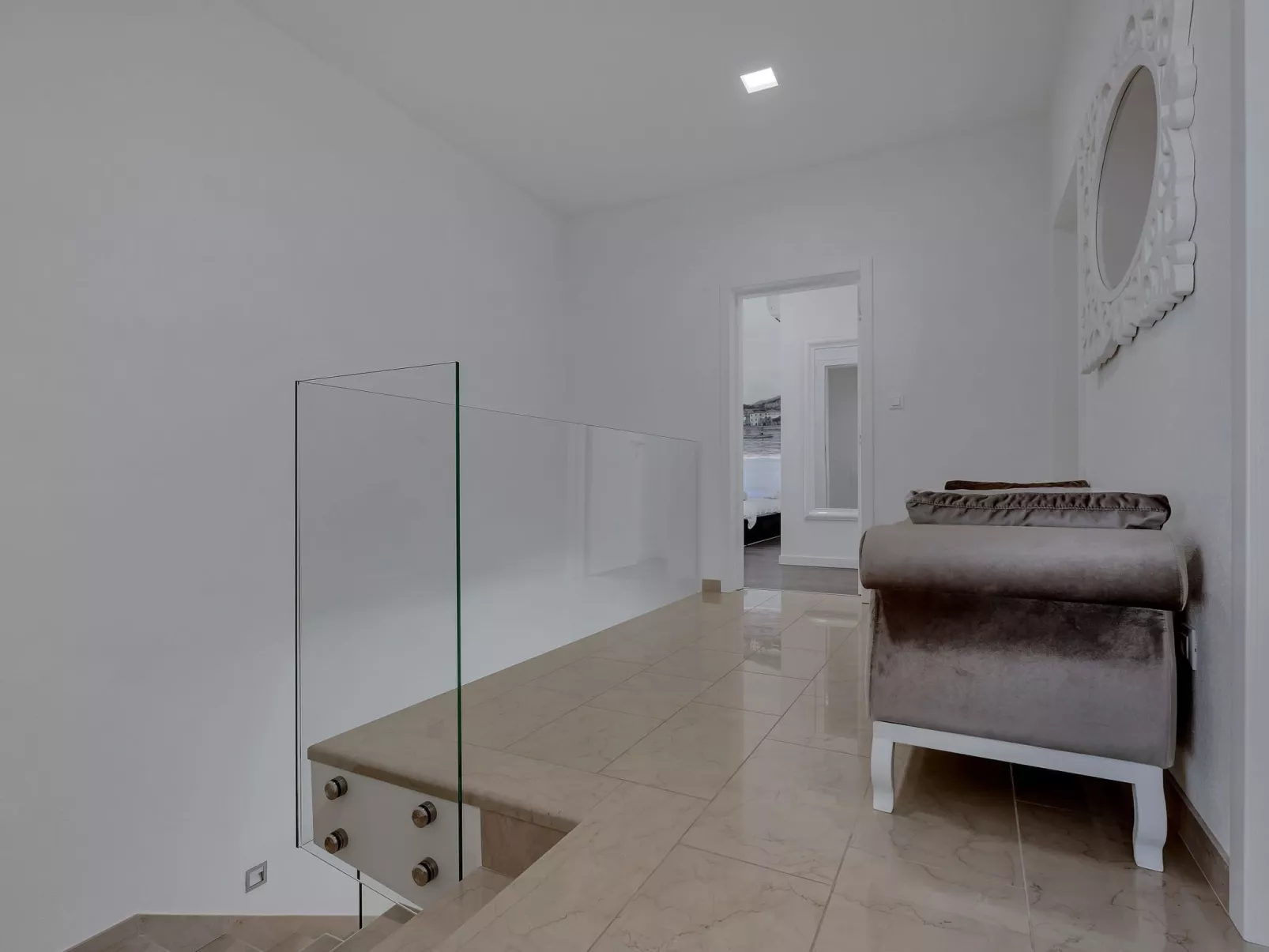 Mit Privatpool für 8 Personen  + 2 Kinder ca. 450 m&sup2; in Bast, Dalmatien (G-Image-tags.info