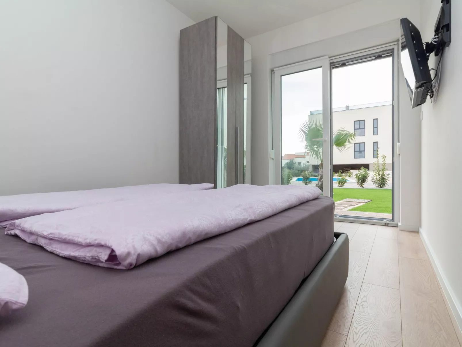 Wohnung mit Pool in Strandnähe -TA Leut Agency-Dedans