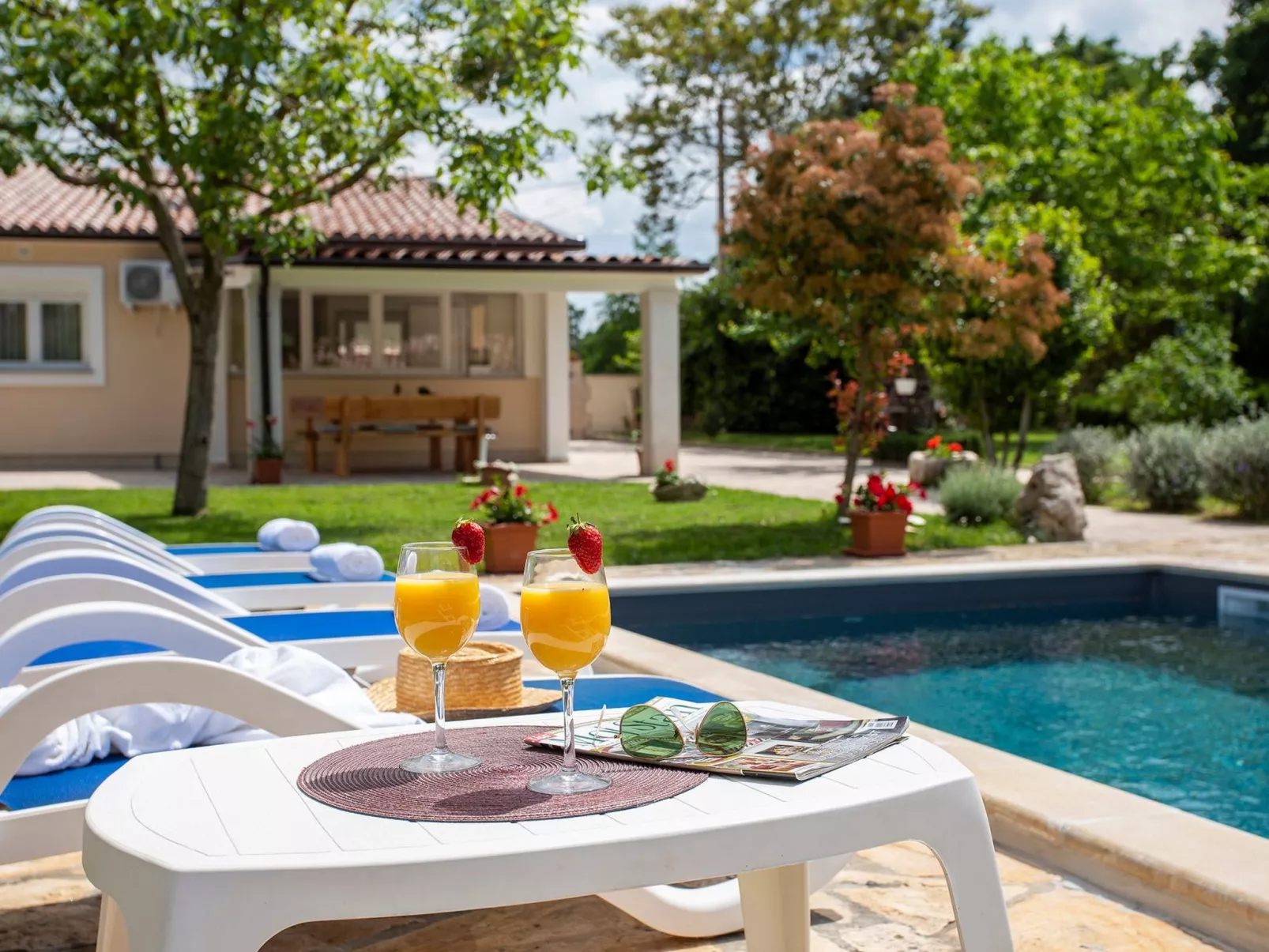 Ferienvilla Darko mit Schwimmbad-Outside