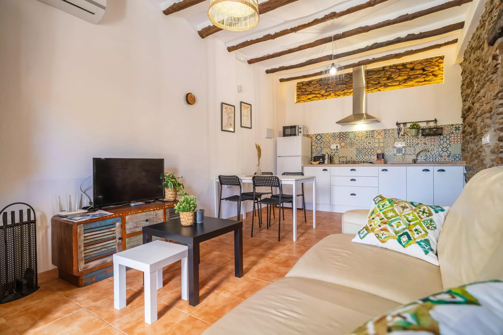 La Suerte Dalia-Living room