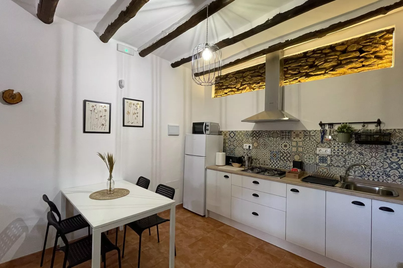 La Suerte Dalia-Kitchen