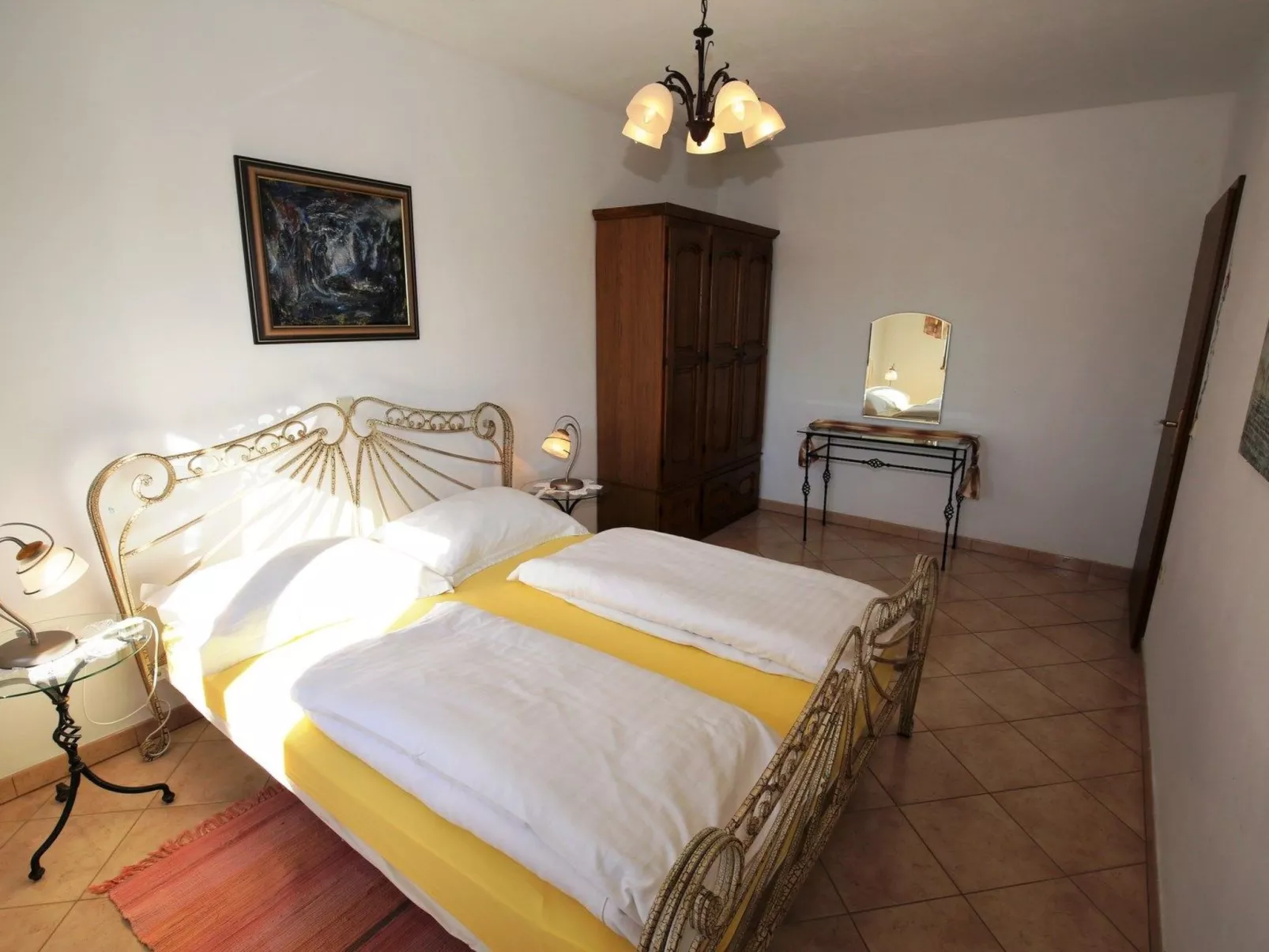 Villa Linet 6.-Drinnen