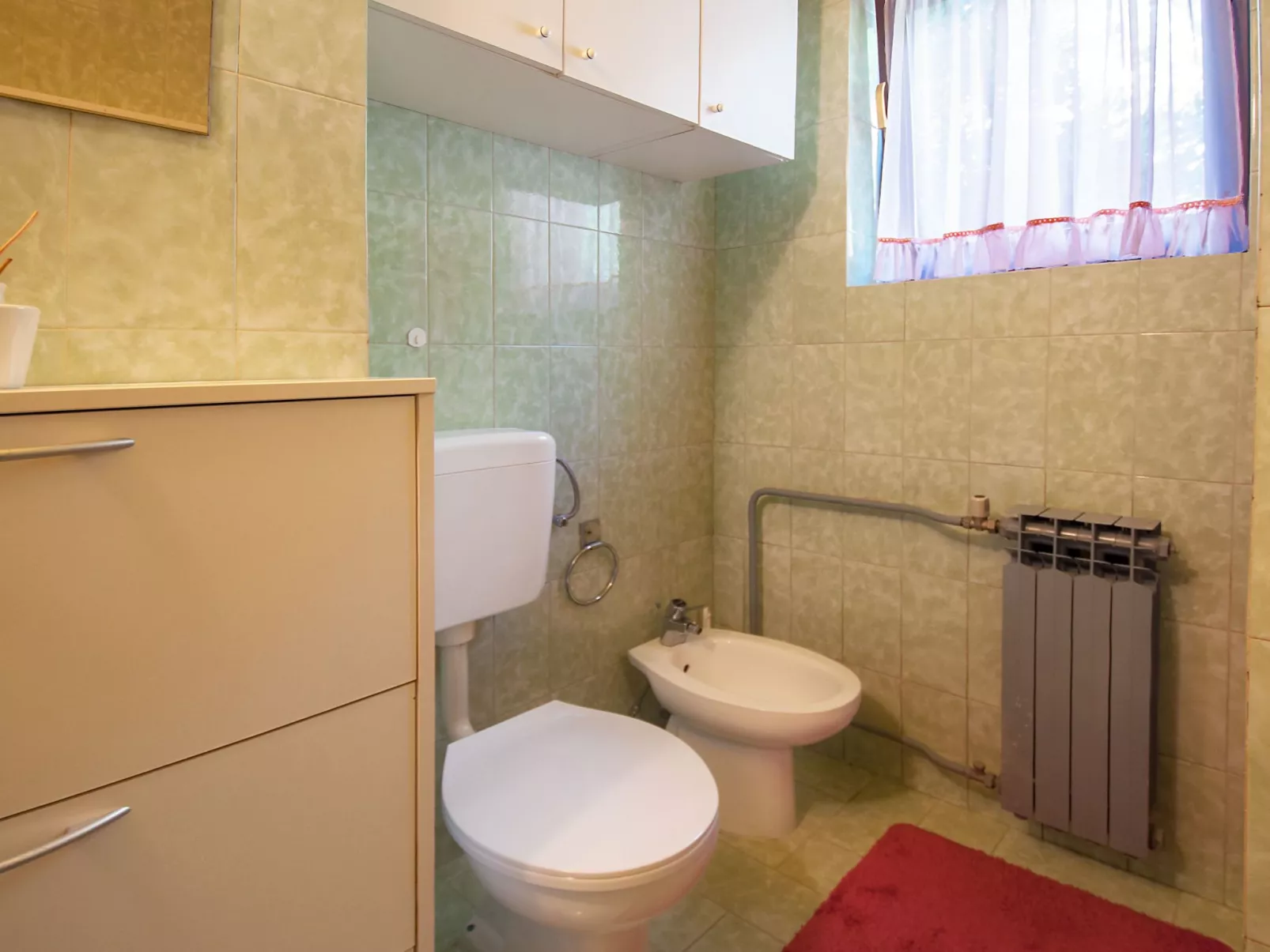 "Sunny View A2C" mit Balkon-Dedans