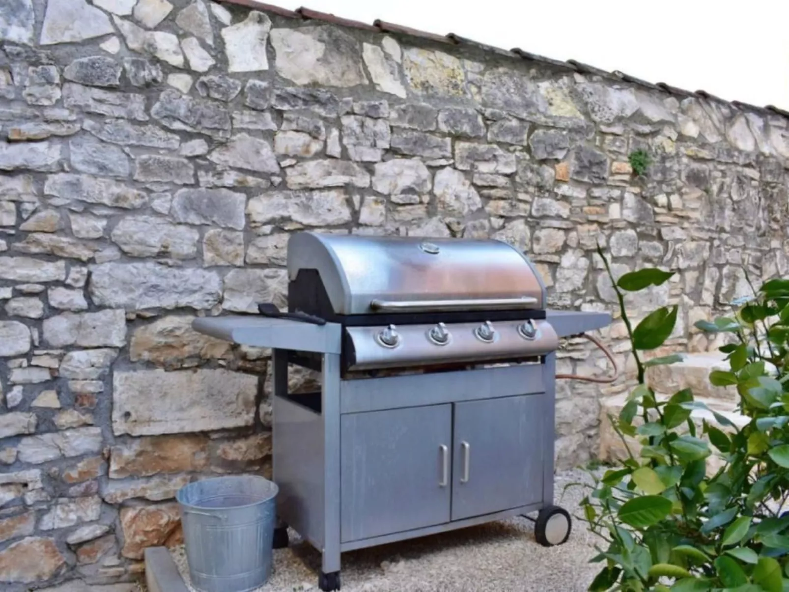 NOA 4-Image-tags.info