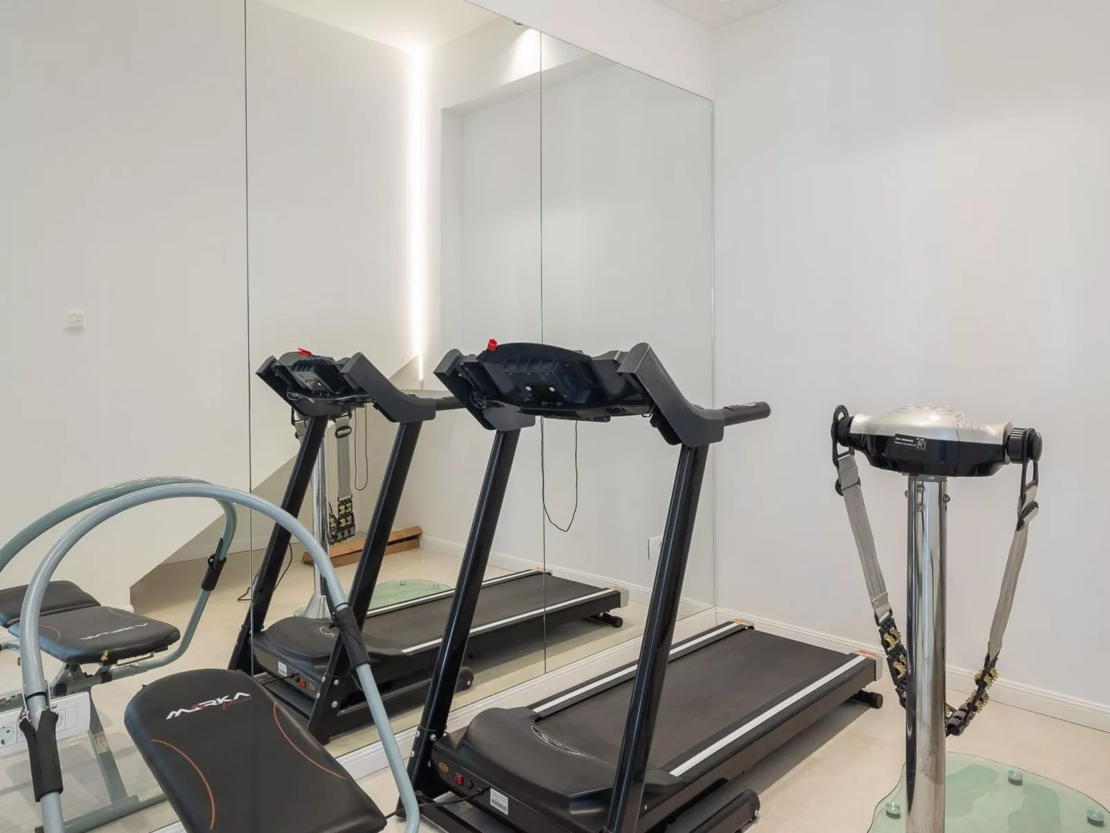 Villa Island Gem-Dedans