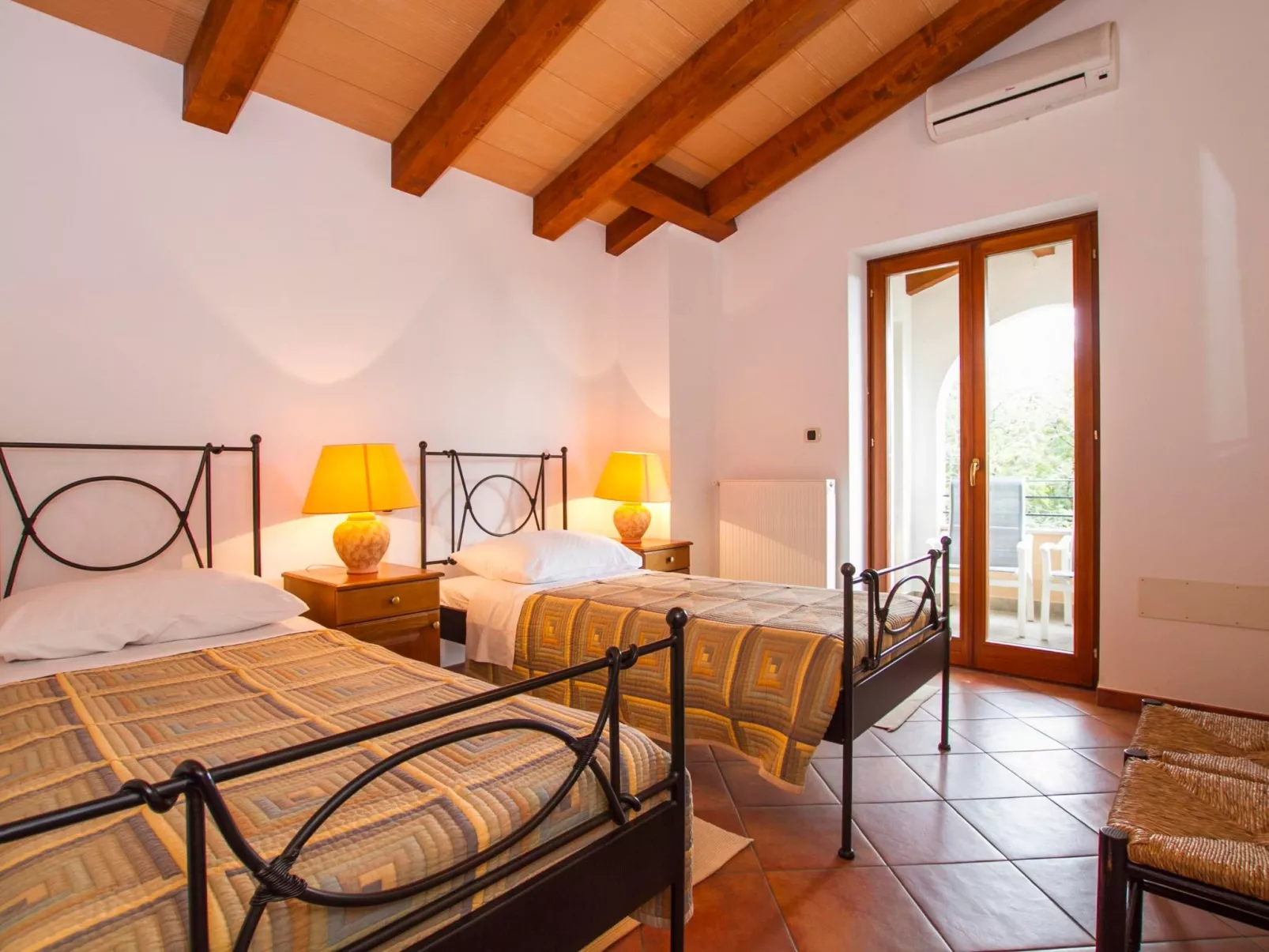 Villa Biljana, mit Zugang zu zwei Gemeinschaftspools-Dedans