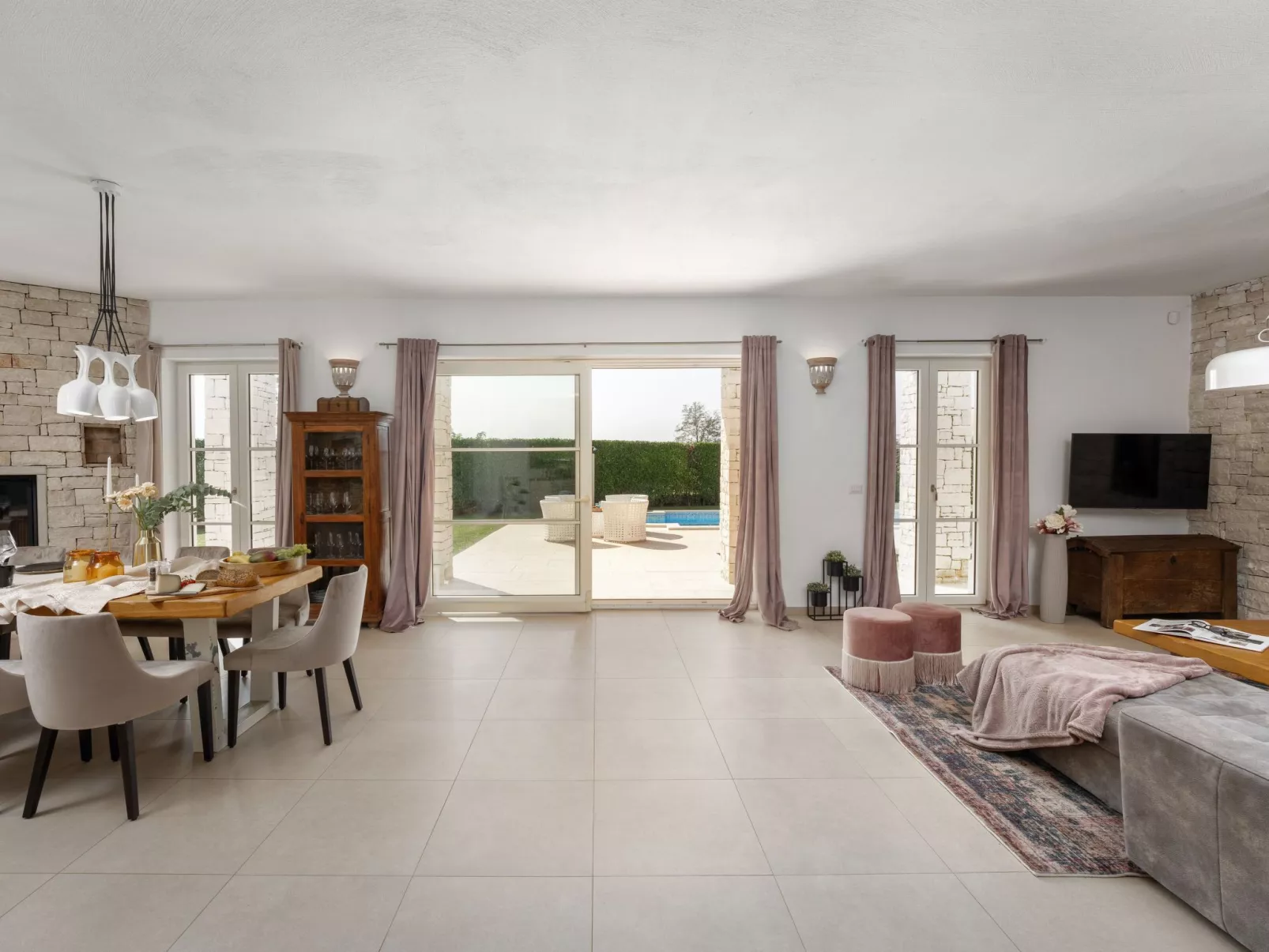 Villa Bincila-Image-tags.info