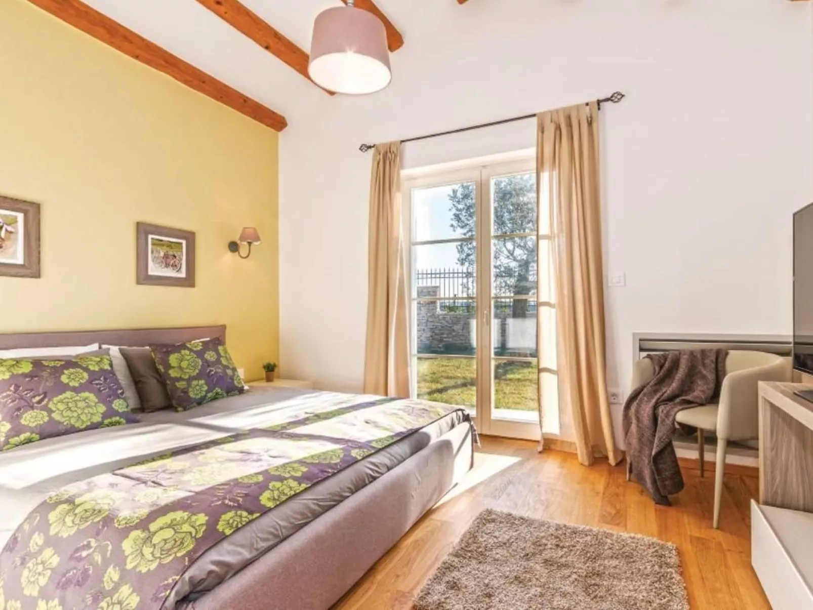 Villa "Magnolia" mit Schwimmbad, Sauna und Jacuzzi-Dedans