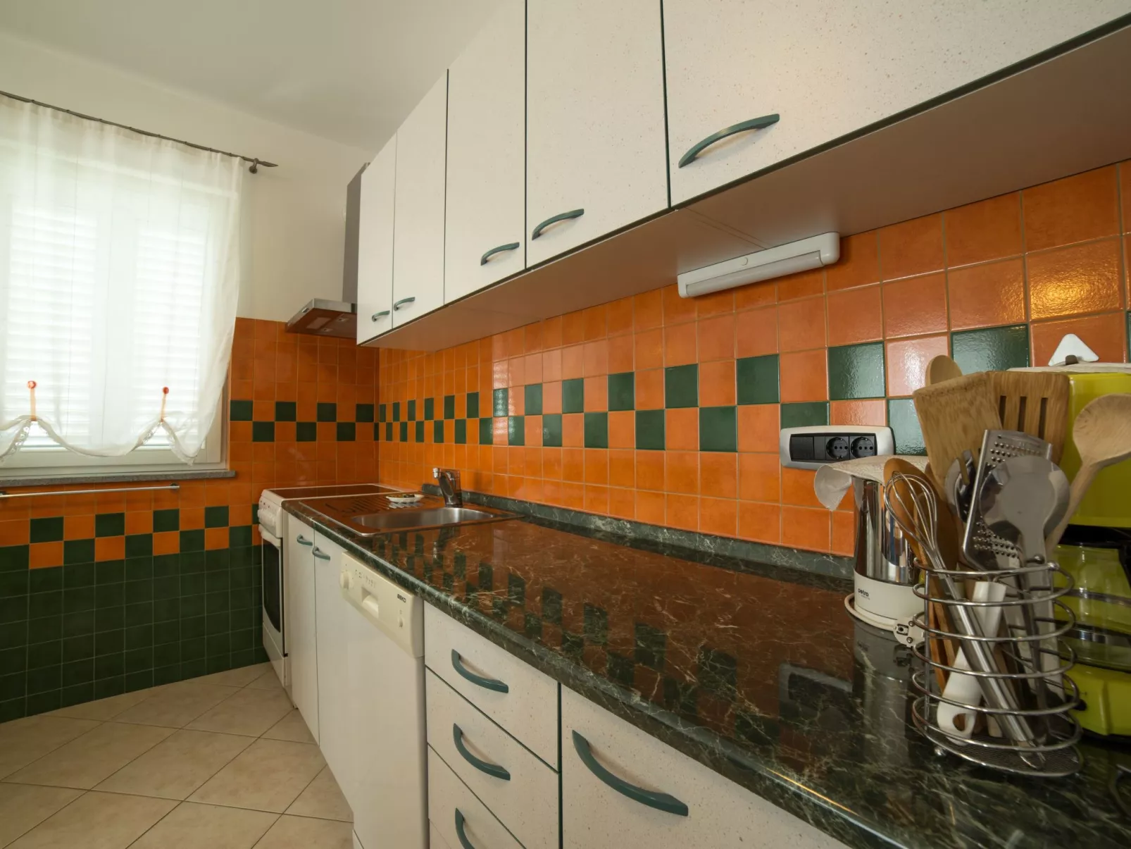 Wohnung mit Terrasse-Drinnen