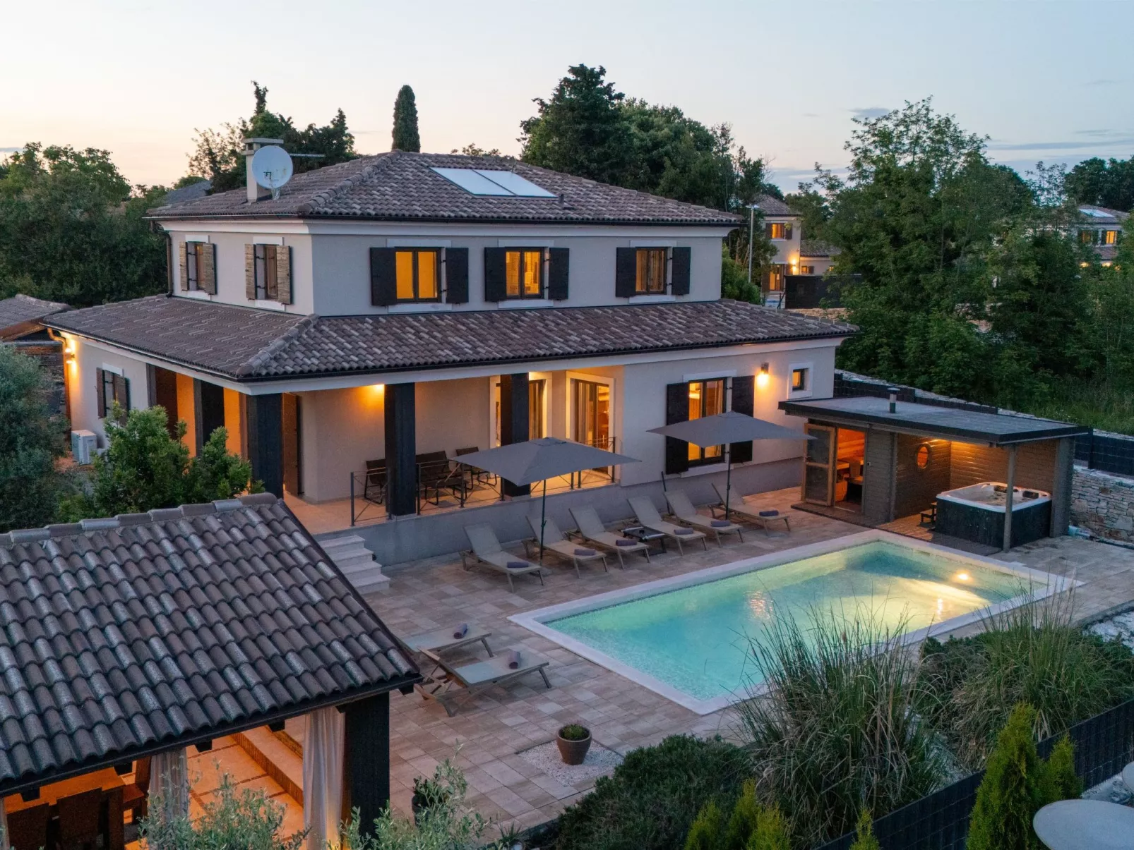 Villa Dante-Draußen