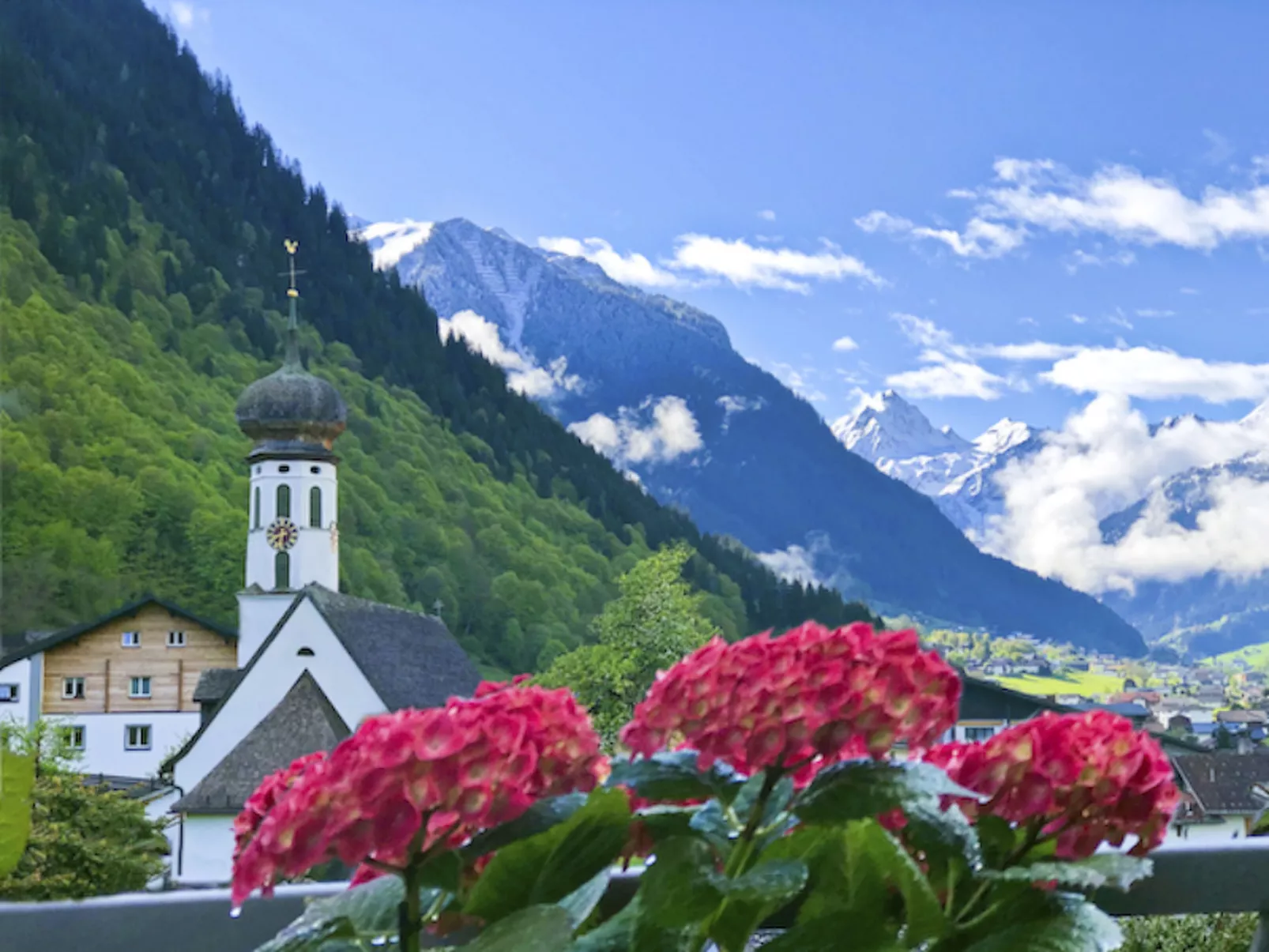 Montafoner Bauernhaus in Gortipohl-Outside