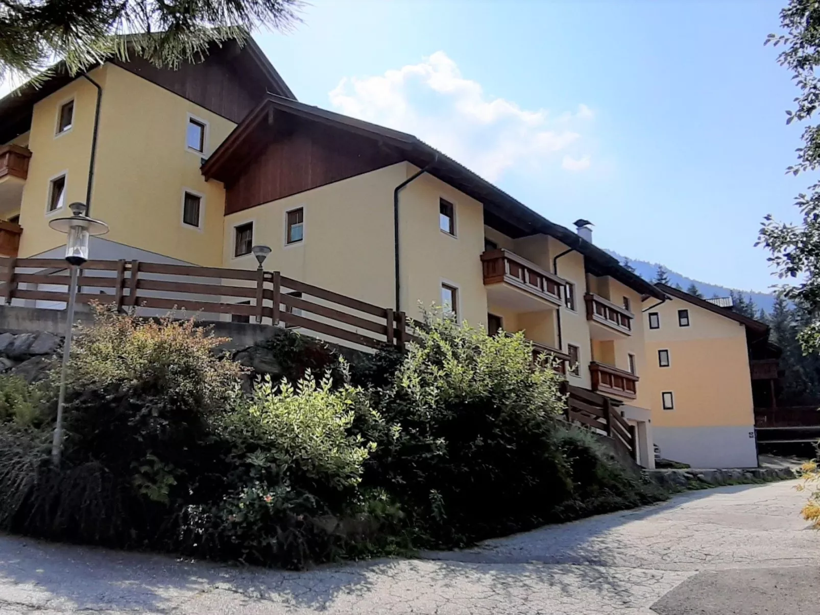 Martina top 2-Outside