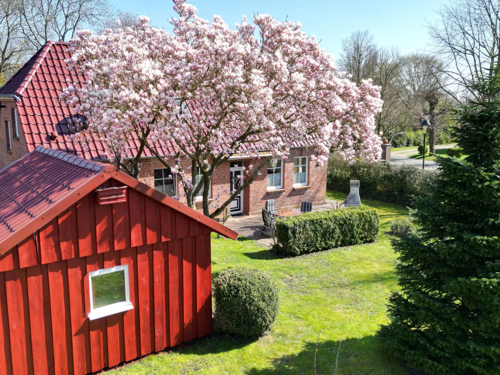 Nannis Huuske-Draußen