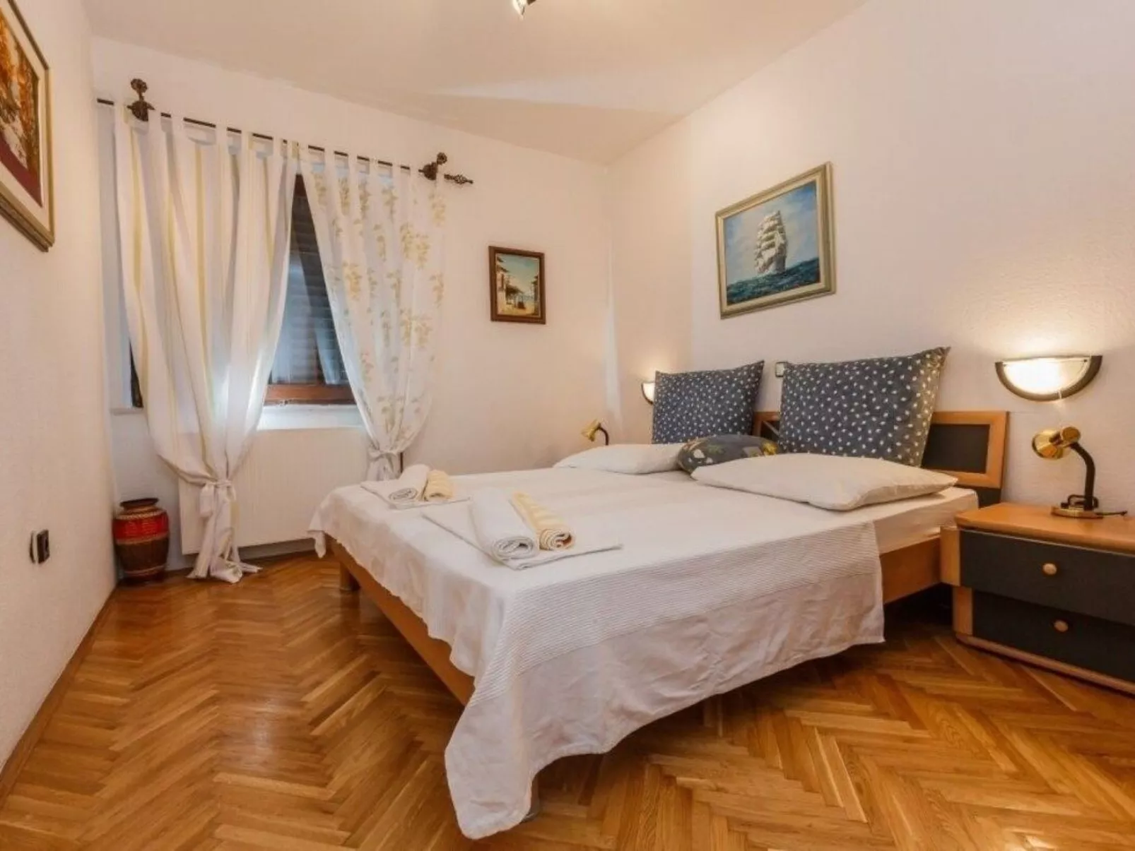 Gasthaus Lazeta-Inside