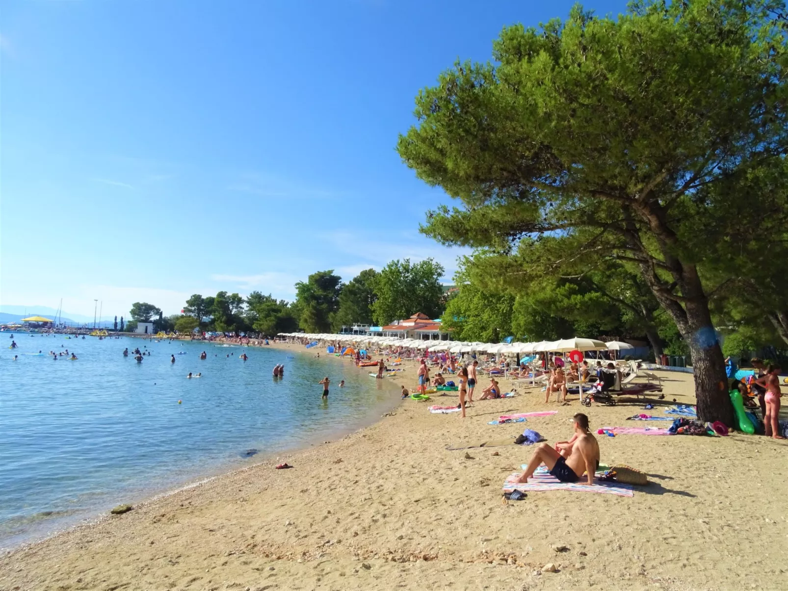 Wohnung mit Terrasse und Meerblick-Outside