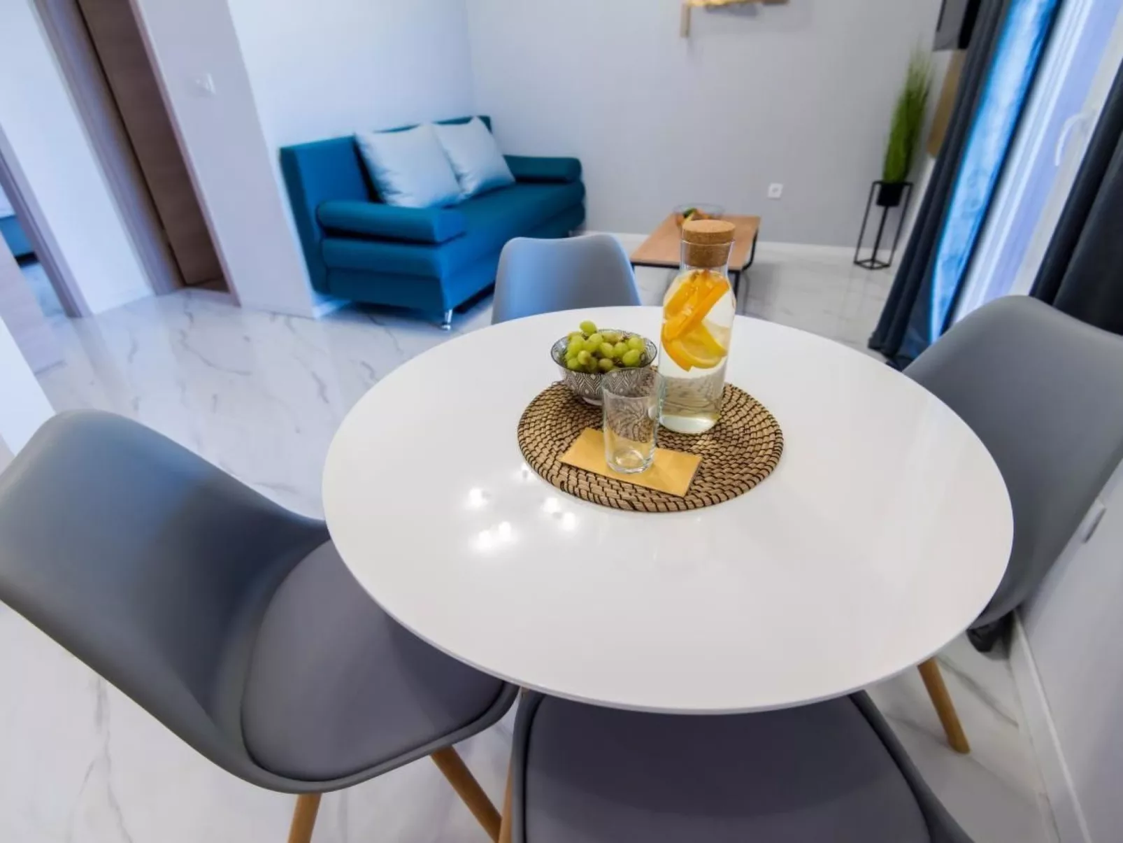 In Turanj mit Grill-Drinnen