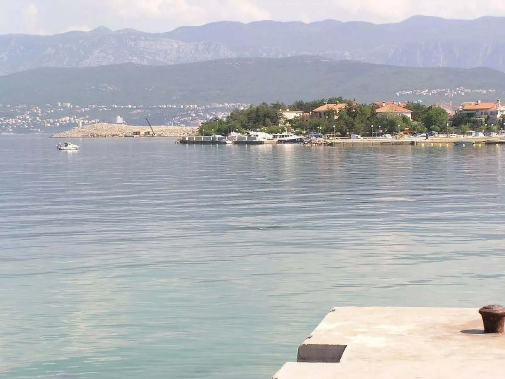 Zwei-Zimmer-Wohnung Radosav