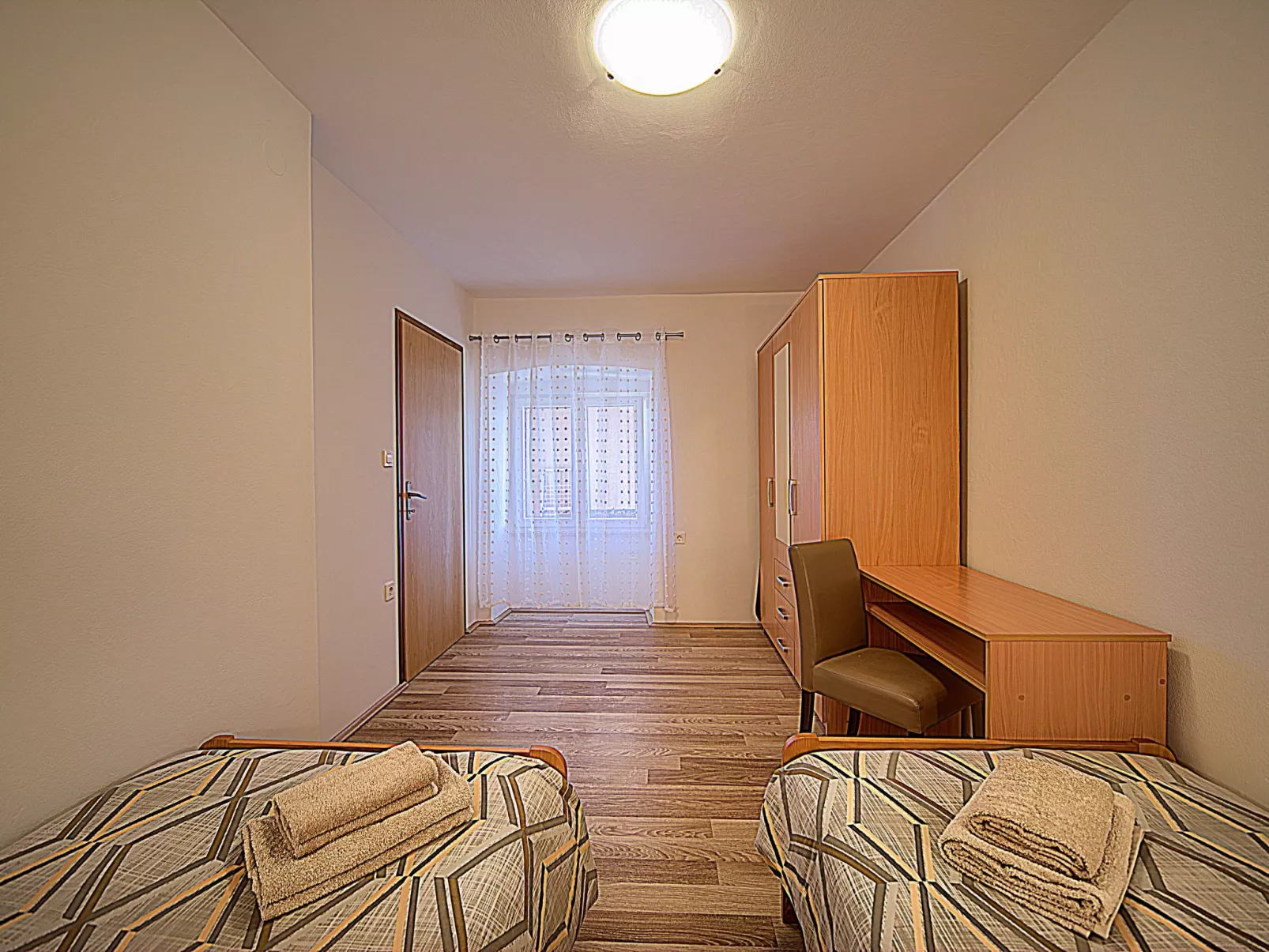 Villa mit Garten, Grill und Terrasse-Dedans