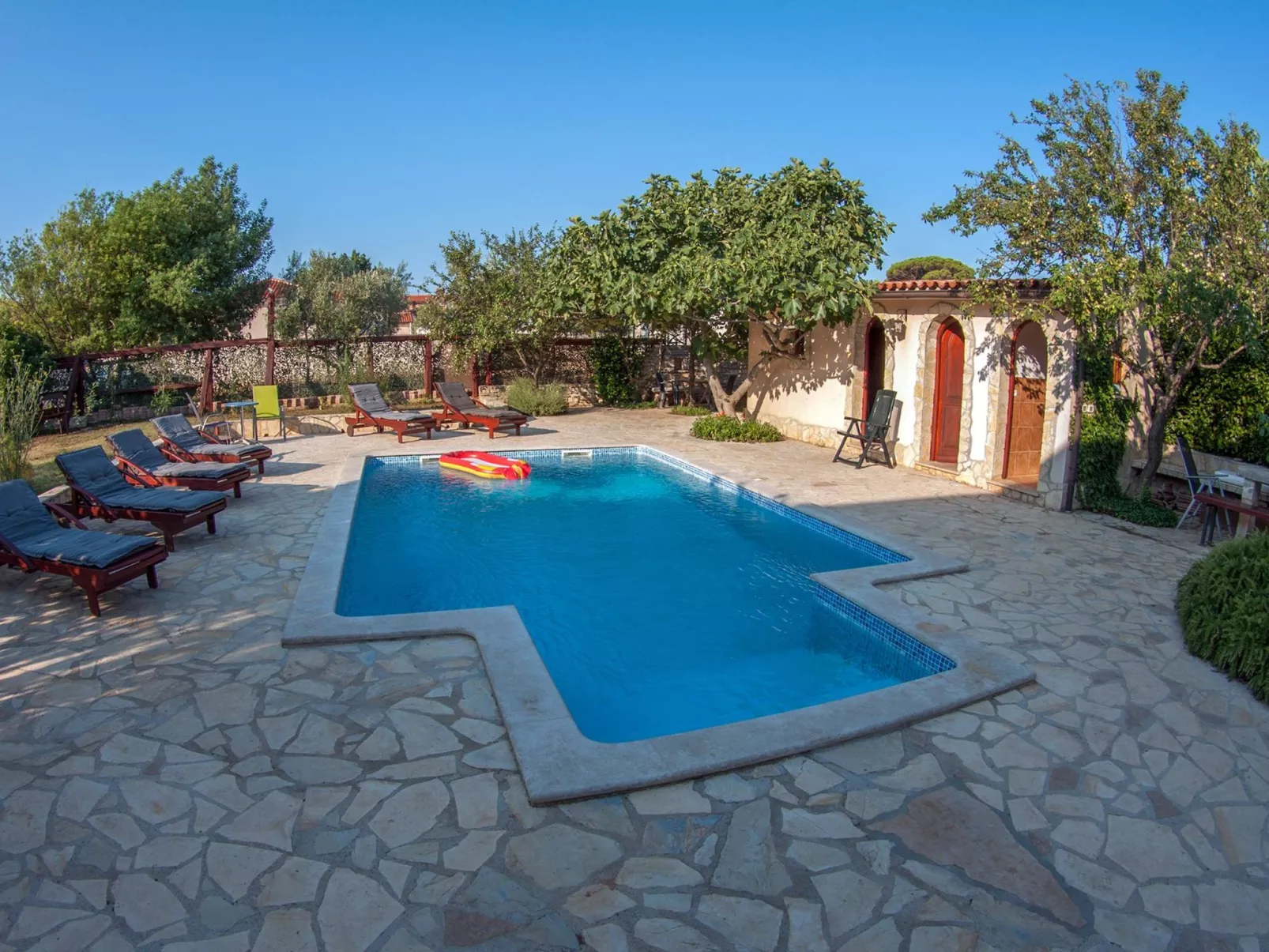 Erdgeschosswohnung für 7 Personen-Image-tags.info