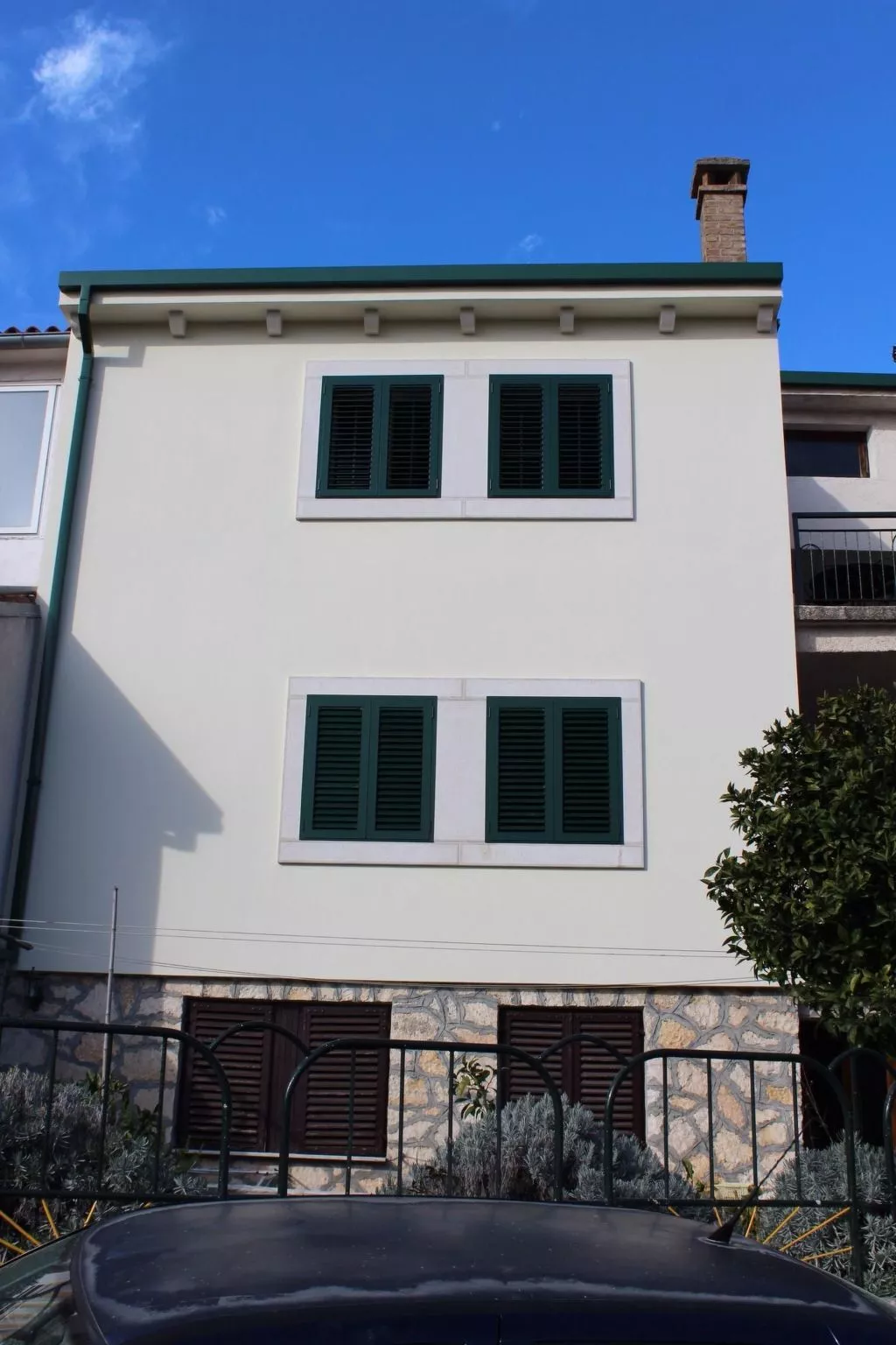 Appartement in Stoja mit Möbliertem Balkon-Dehors