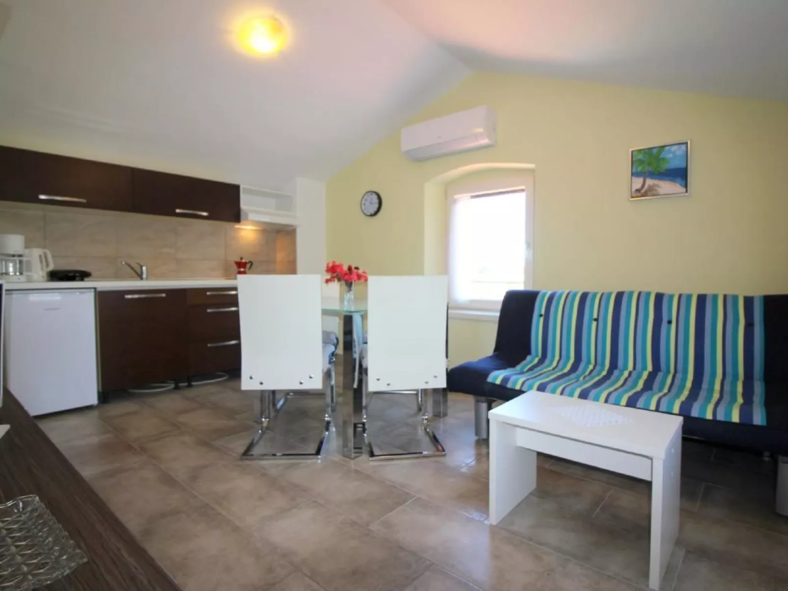 Castello-Image-tags.info