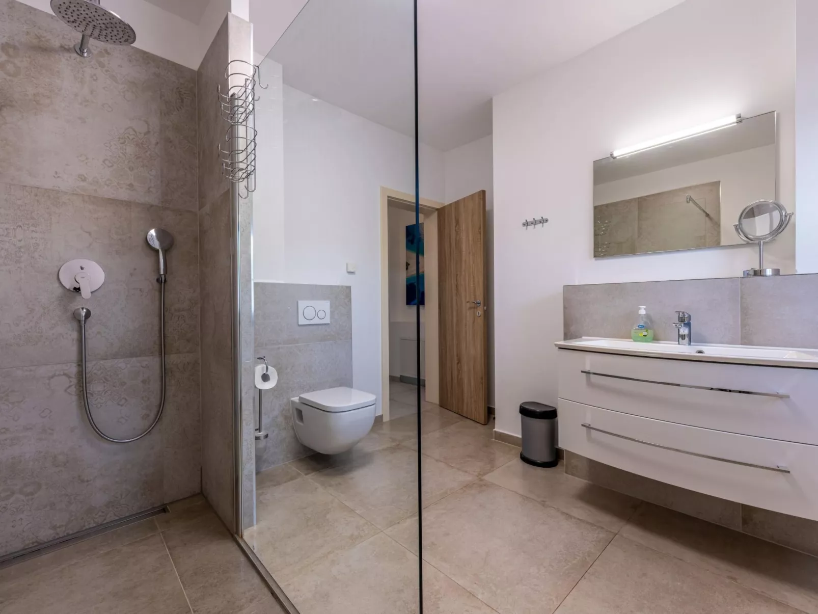 Villa Suzanne-Inside