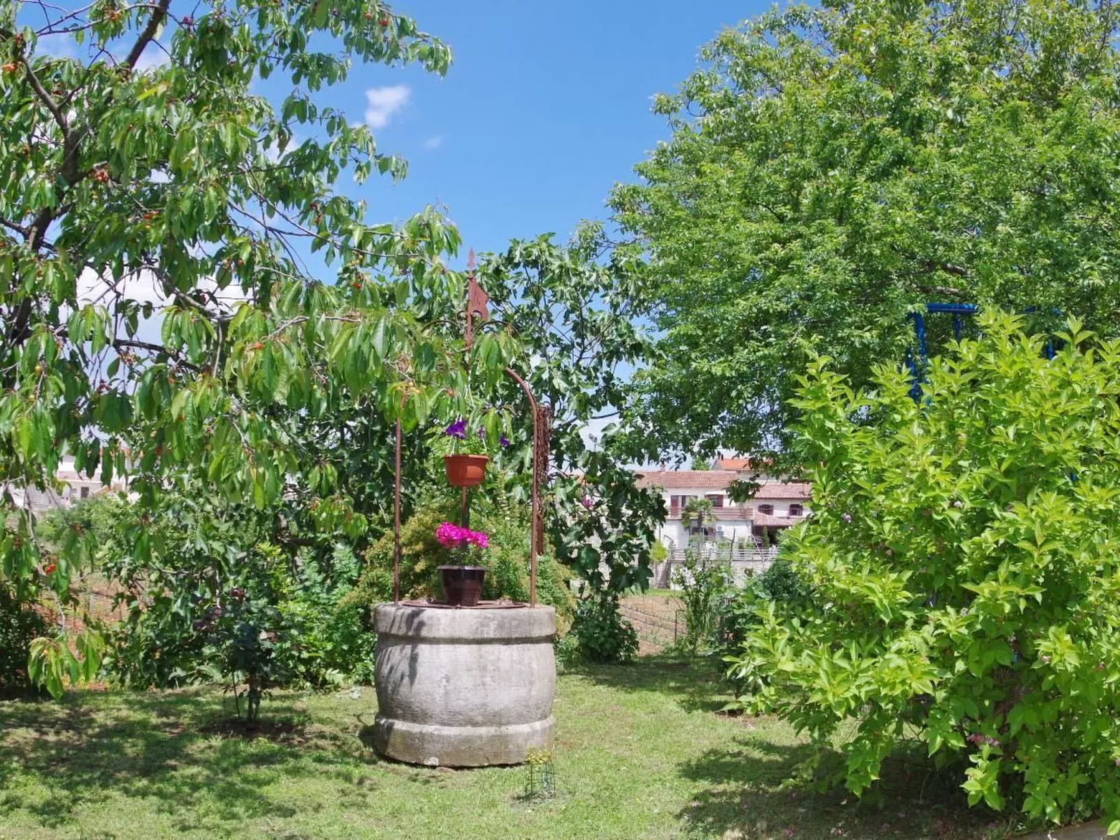 Im Dorf Peresiji-Dehors