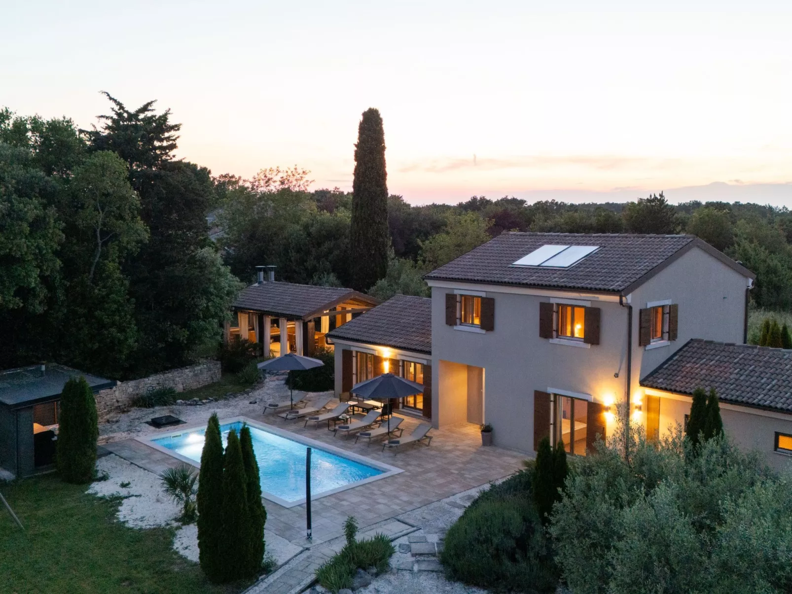 Villa Bonassini-Outside