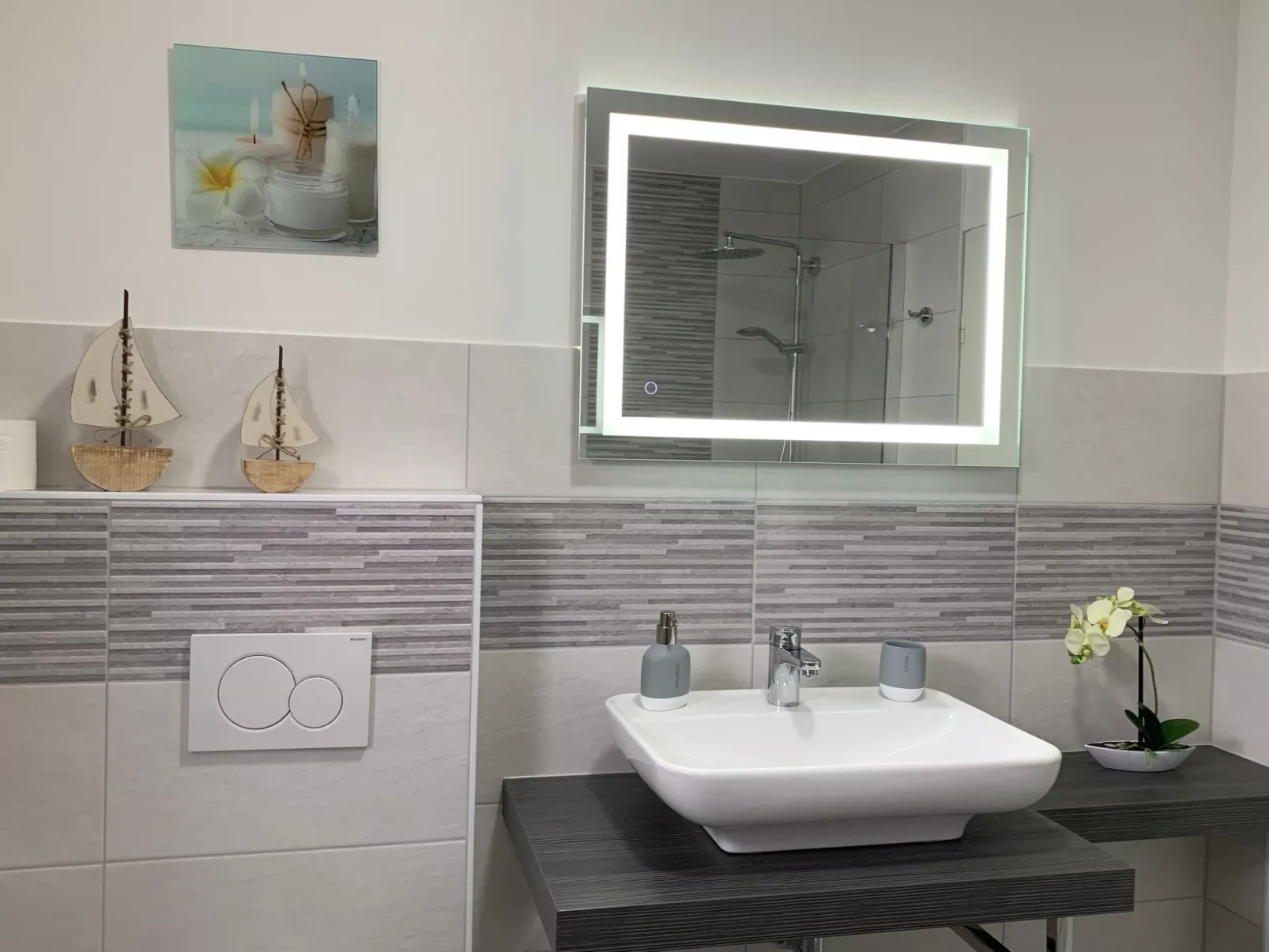 Modernes, gemütliches Ferienhaus mit Terrasse und Garten - Inside