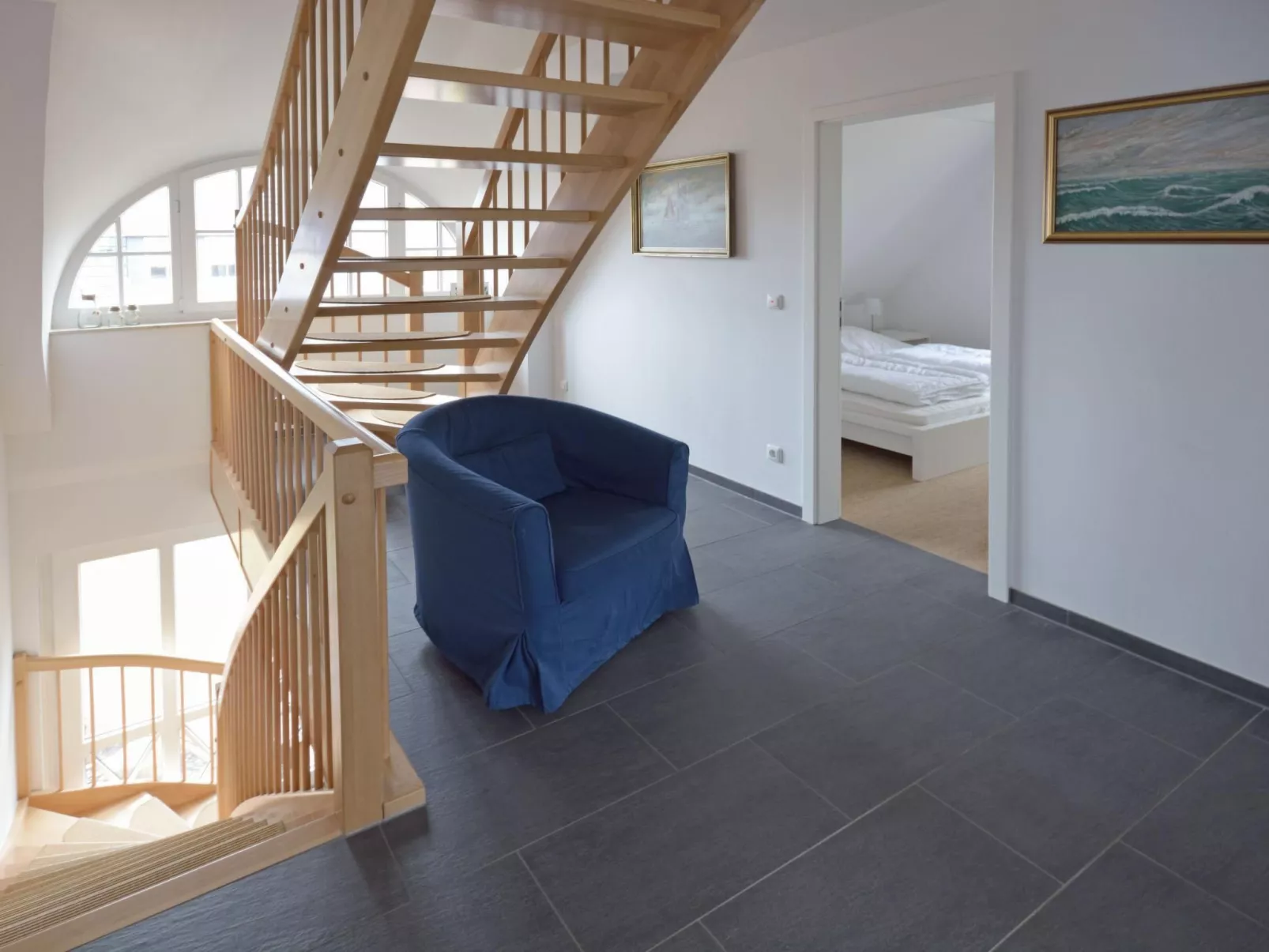 Komfort Ferienhaus mit Sauna und Kamin, auf großem Waldgrundstück, in absoluter-Inside